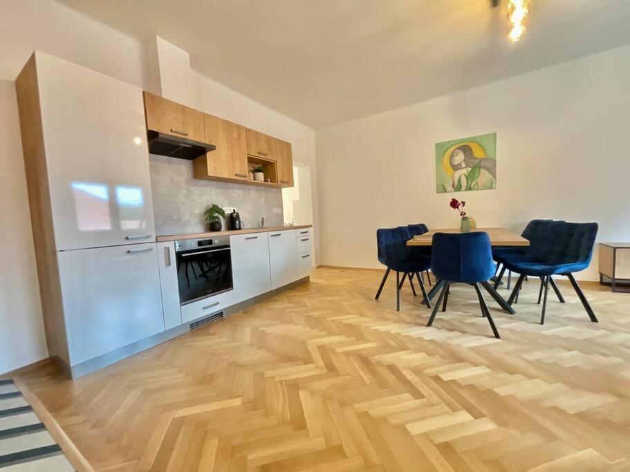 Apartmán č.5 v bankovním domě