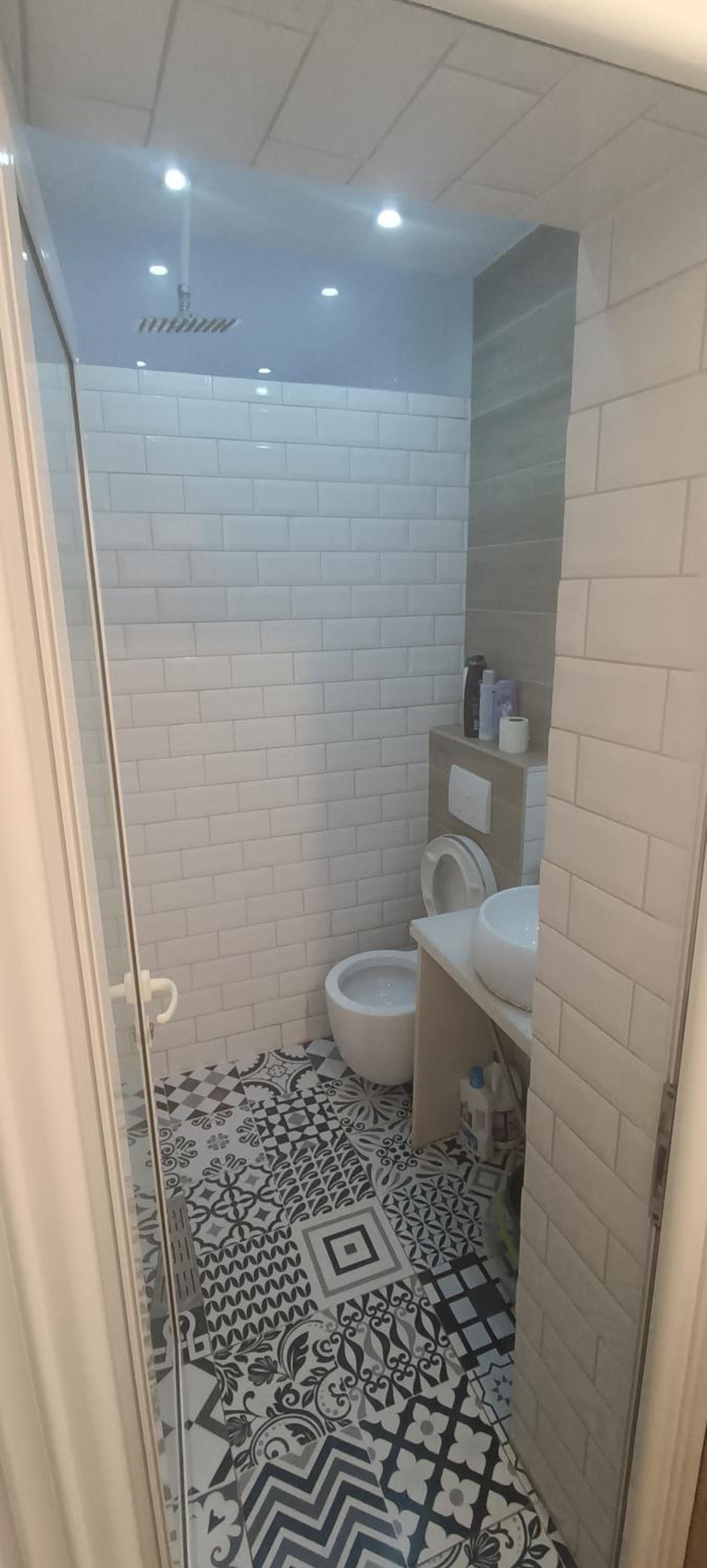 Lovely 1 bedroom apartment near Eye of Tirana