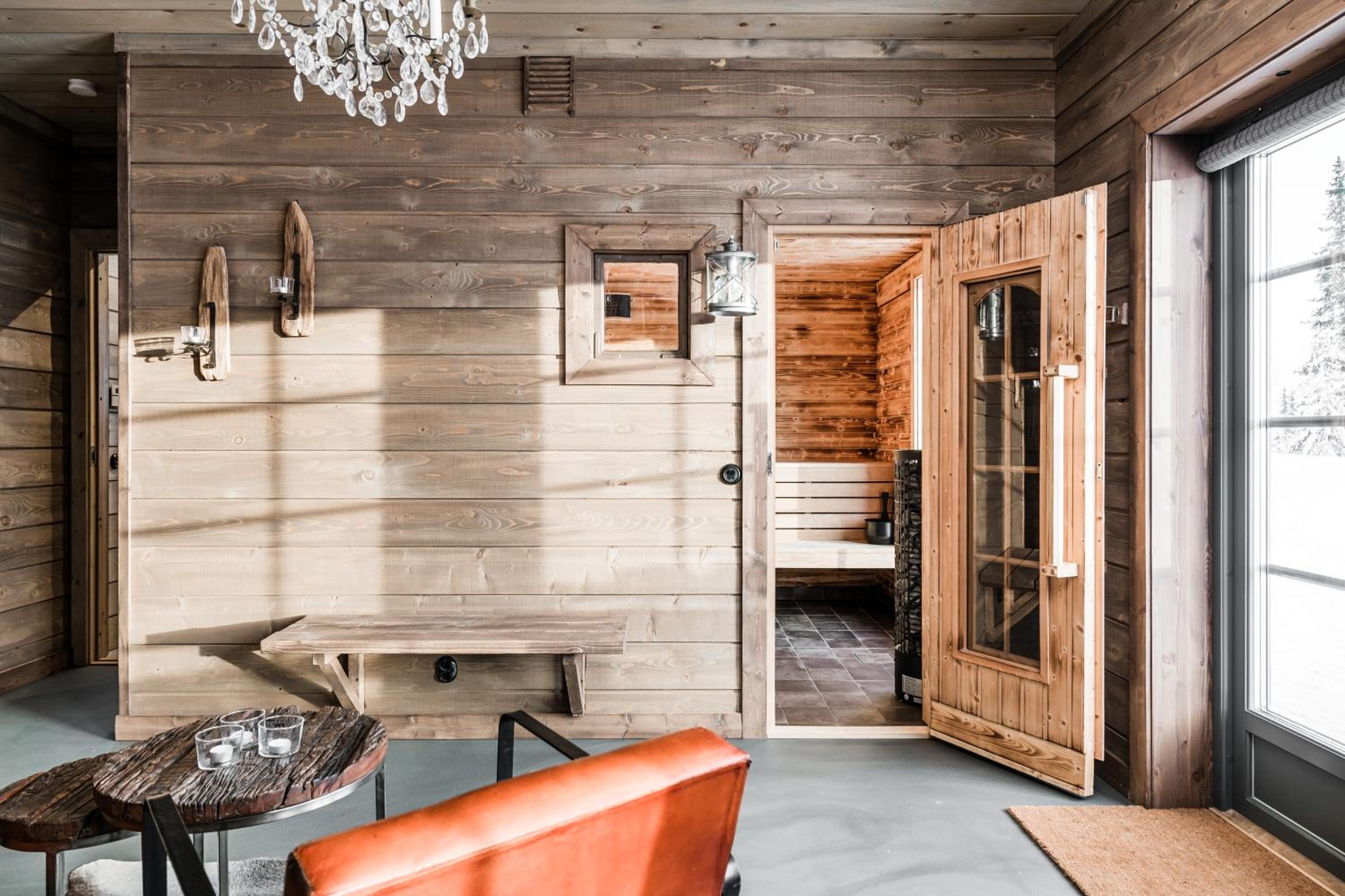Luxurious cottage with sauna overlooking mountains