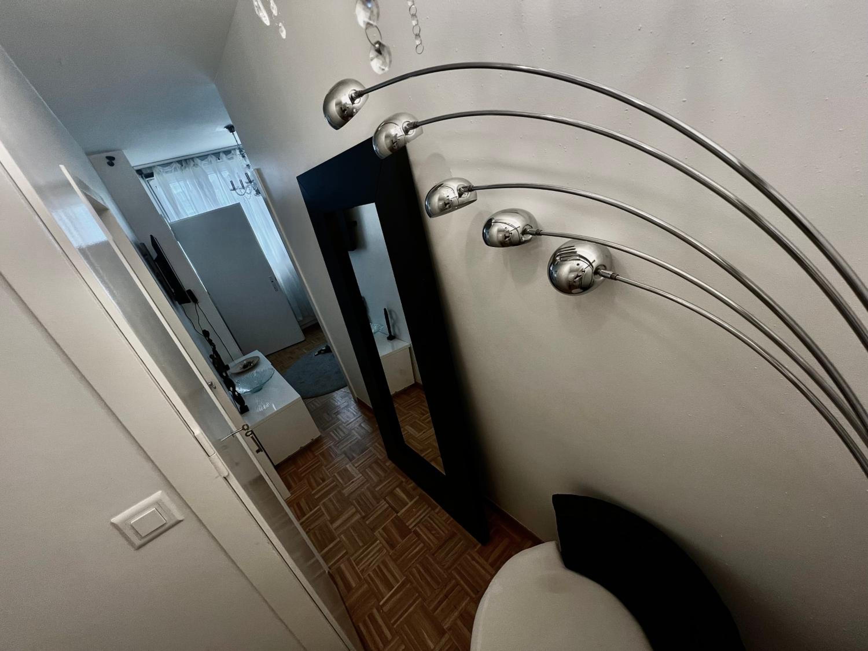 Chambre Confortable disponible à Genève