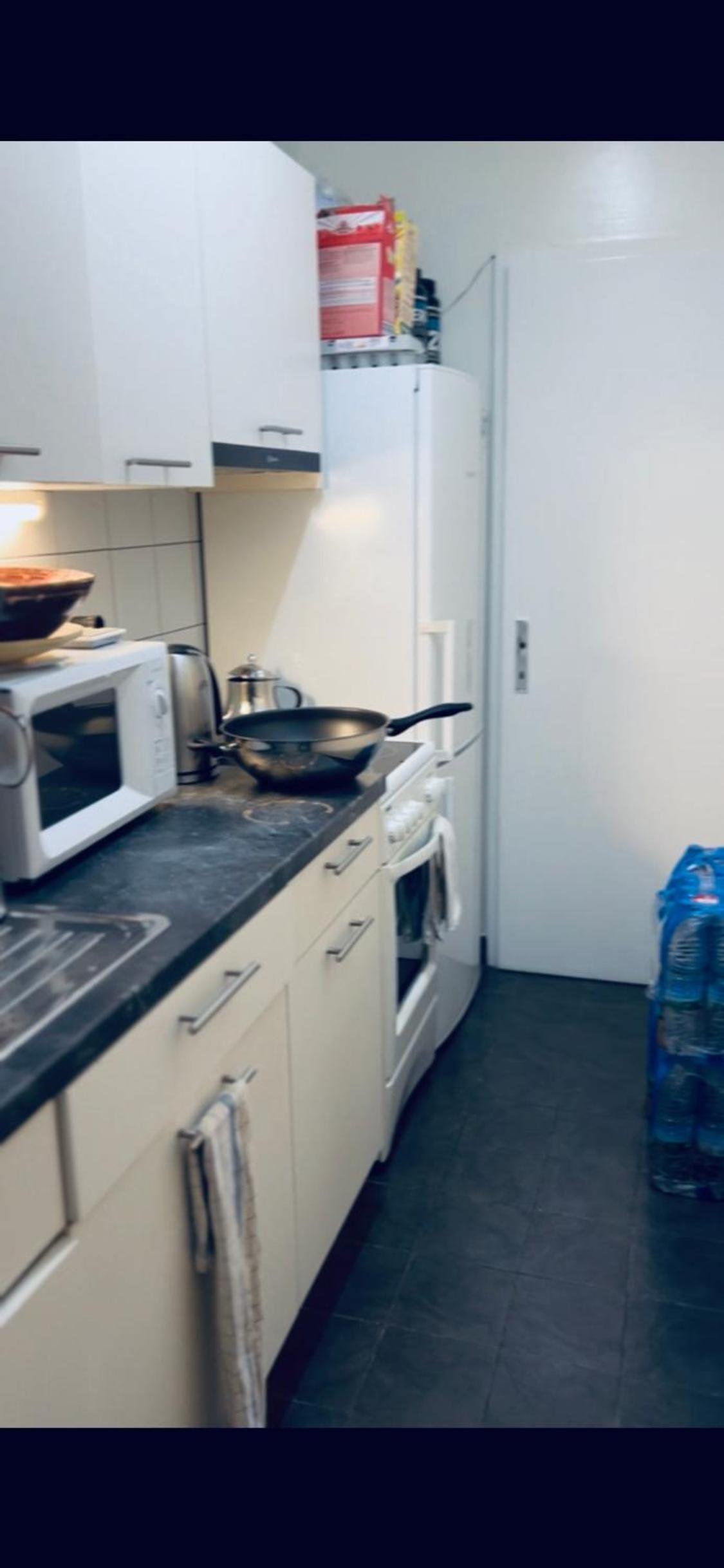 Chambre Confortable disponible à Genève