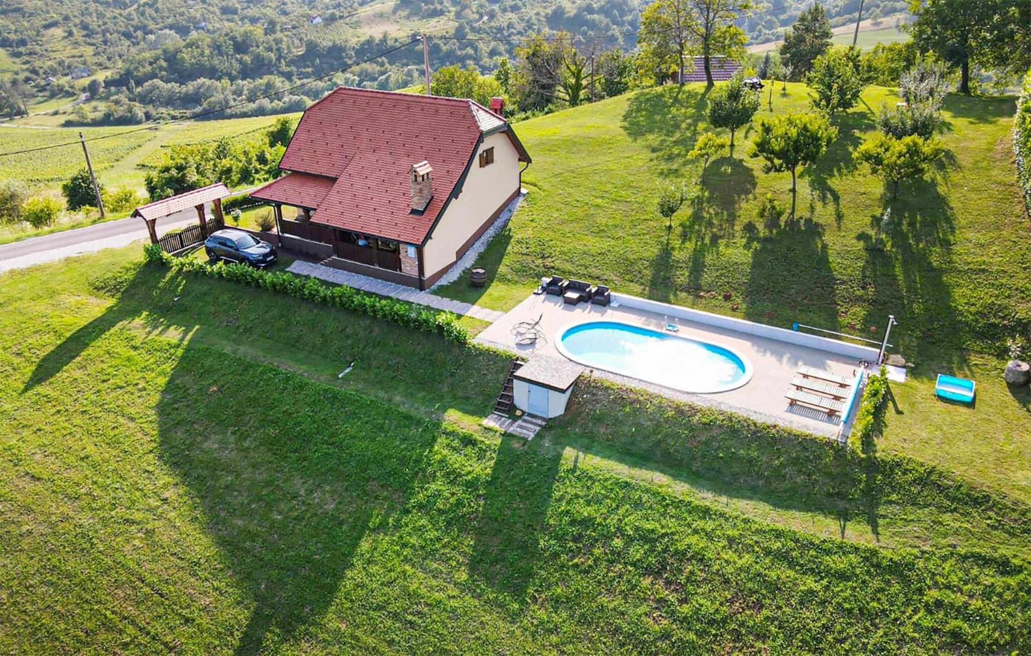 Beautiful Home In Slavetic view 3