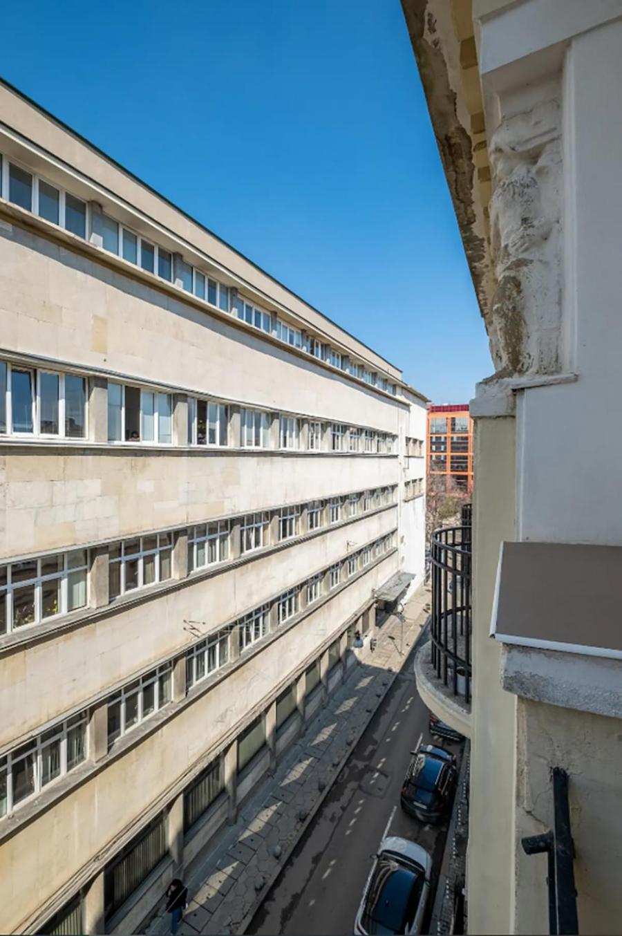 Charming 2BDR Apartment in Historic Center With Parking