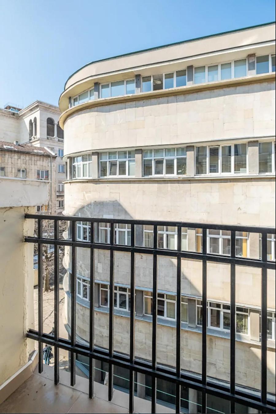 Charming 2BDR Apartment in Historic Center With Parking