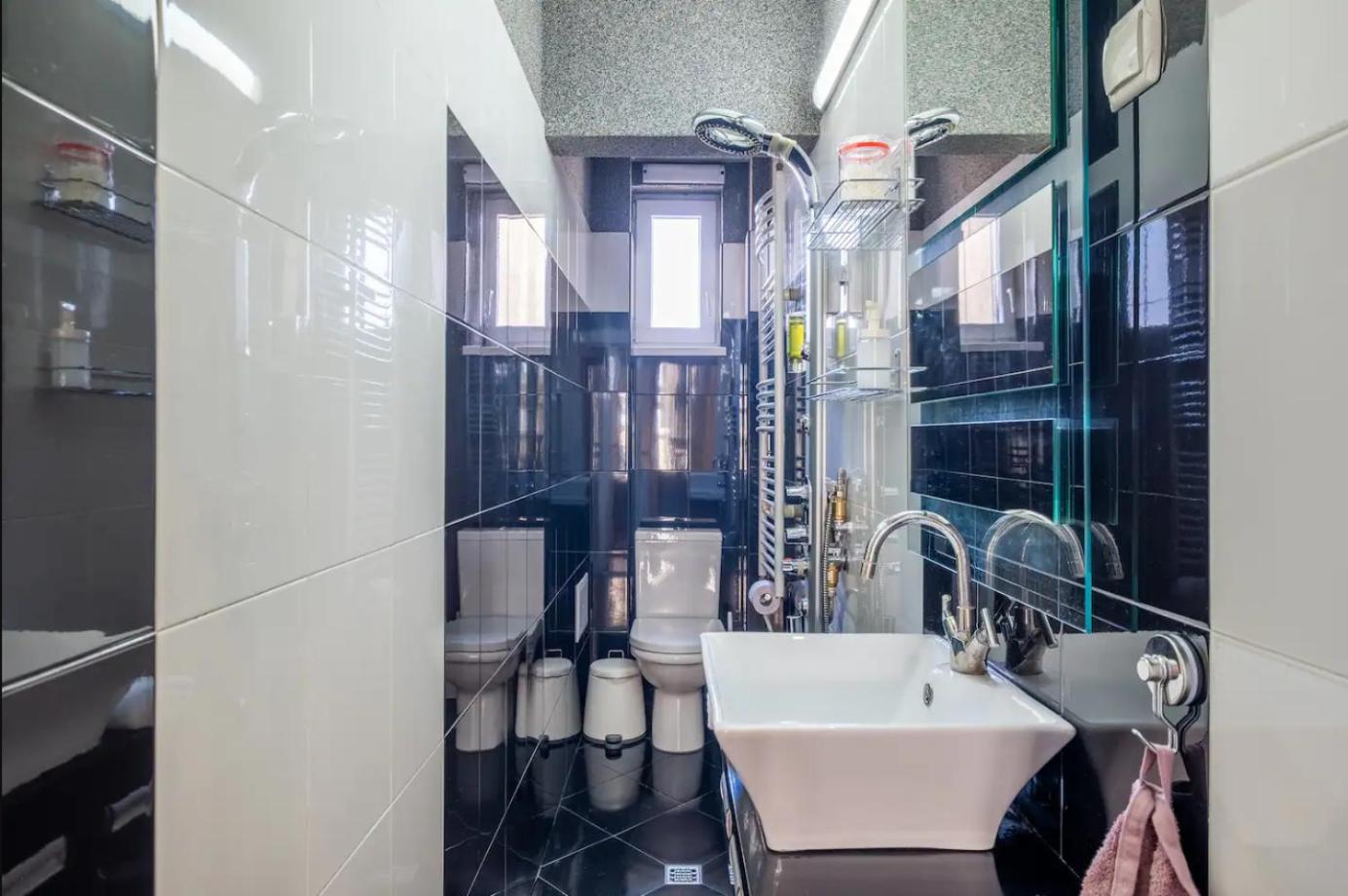 Charming 2BDR Apartment in Historic Center With Parking
