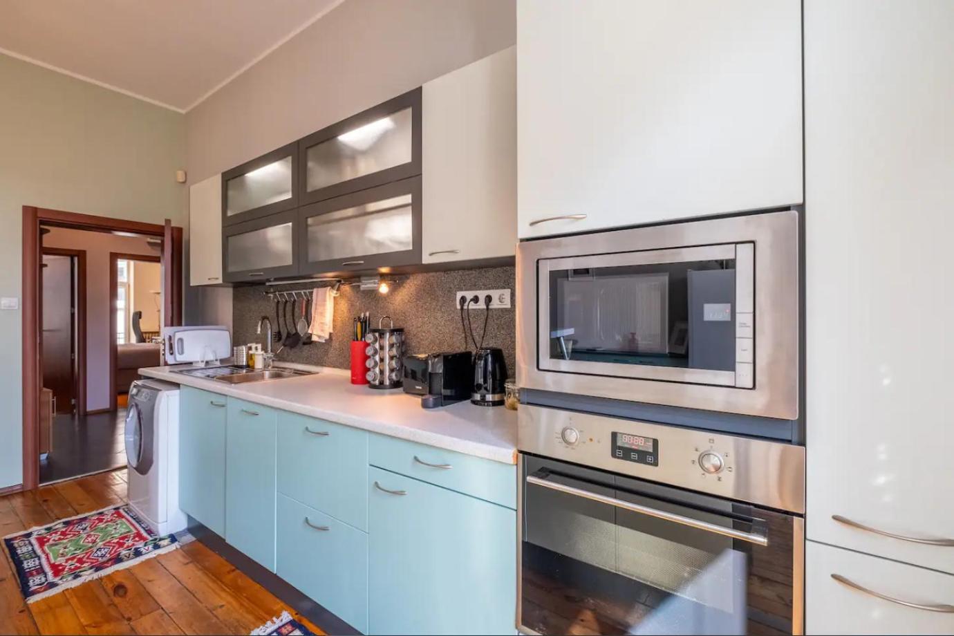 Charming 2BDR Apartment in Historic Center With Parking