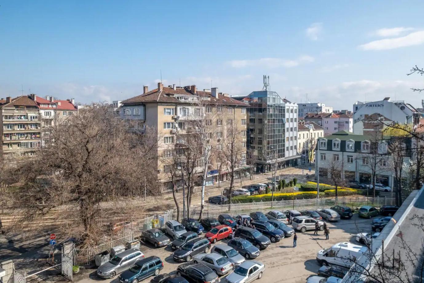 Charming 2BDR Apartment in Historic Center With Parking
