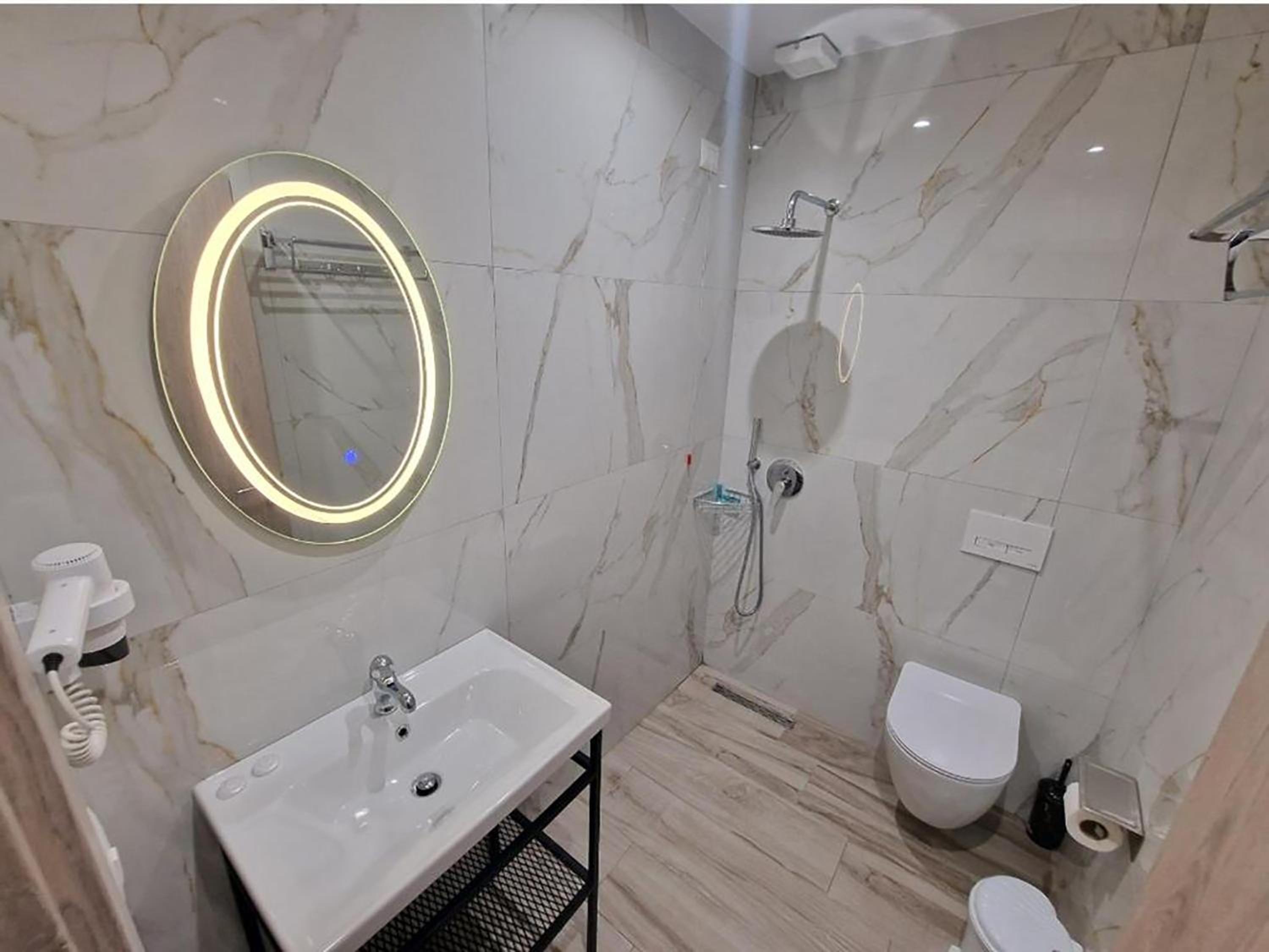 Joanna Suites