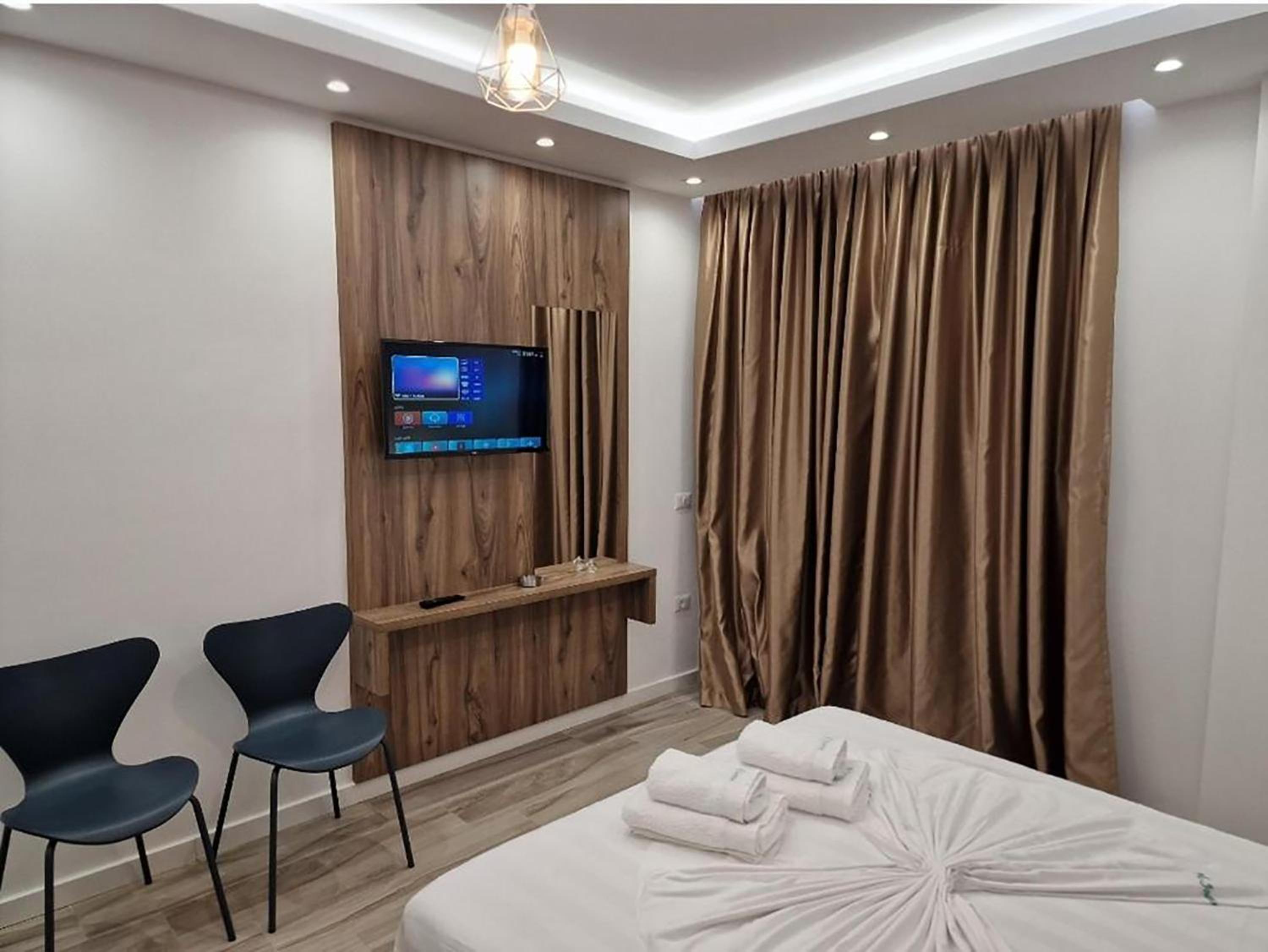 Joanna Suites