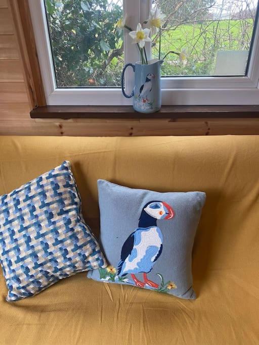 Idyllic Cornish Retreat At Puffin Lodge view 3