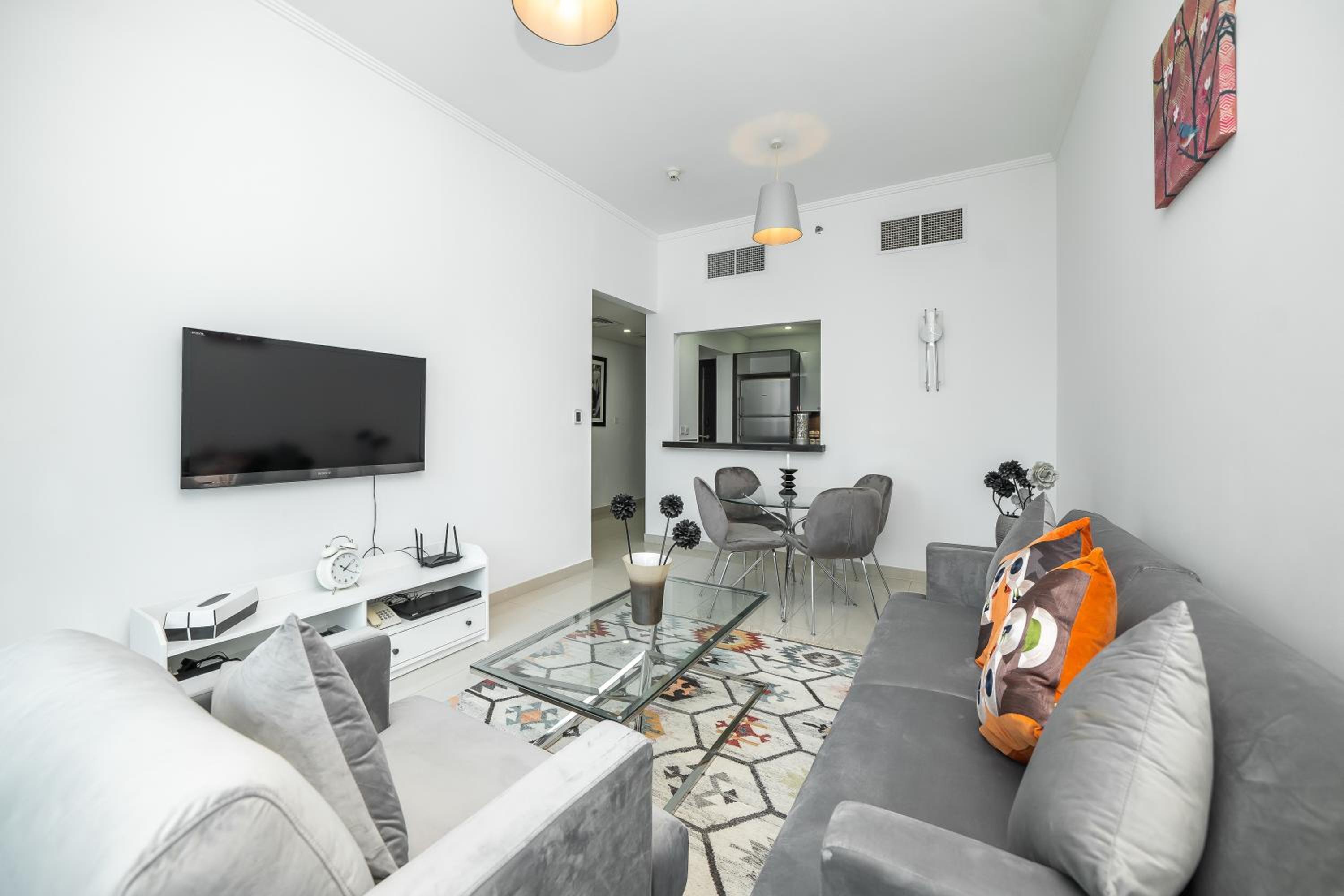 Luton Vacation Homes -Silverene Tower Full marina view ,Dubai Marina A50AB7