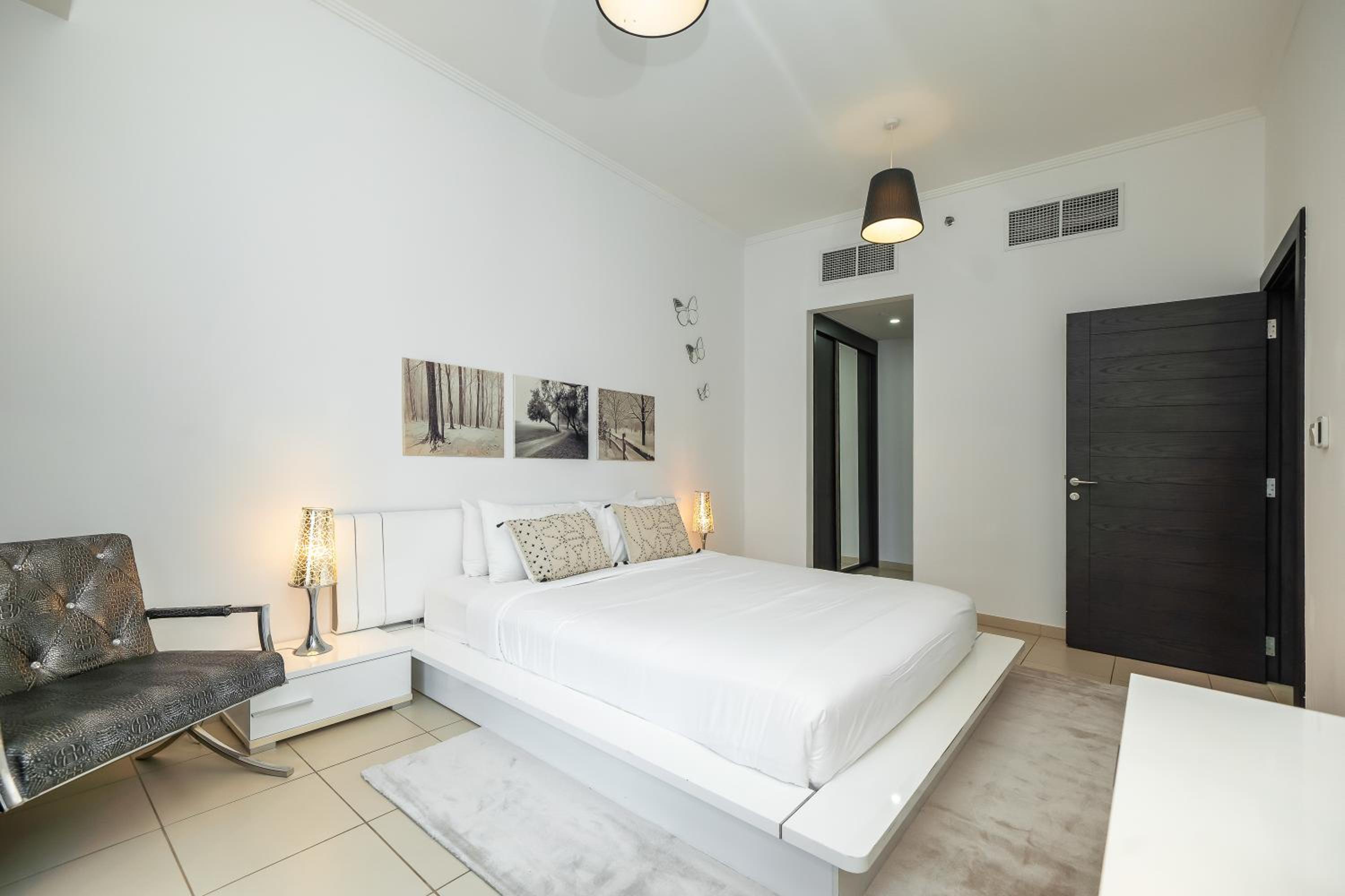 Luton Vacation Homes -Silverene Tower Full marina view ,Dubai Marina A50AB7