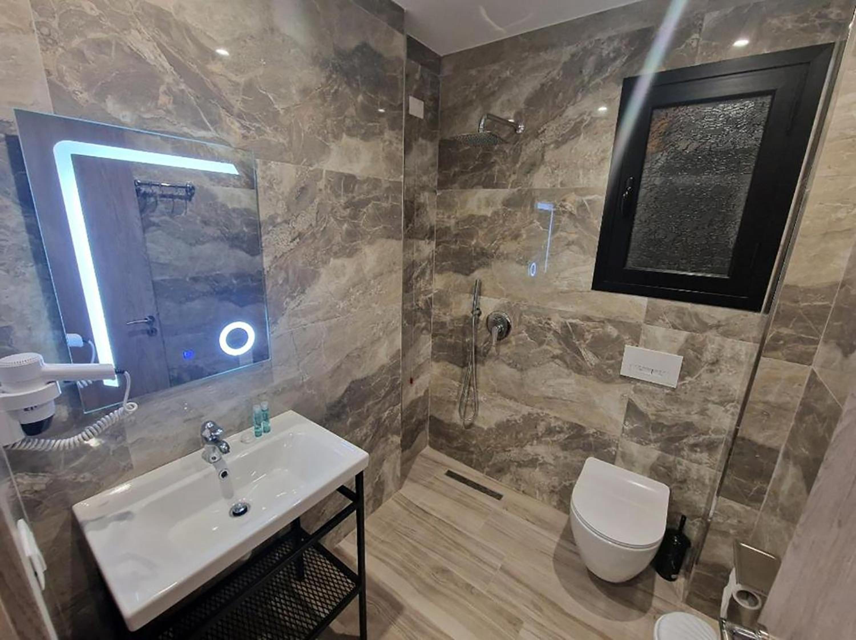 Joanna Suites