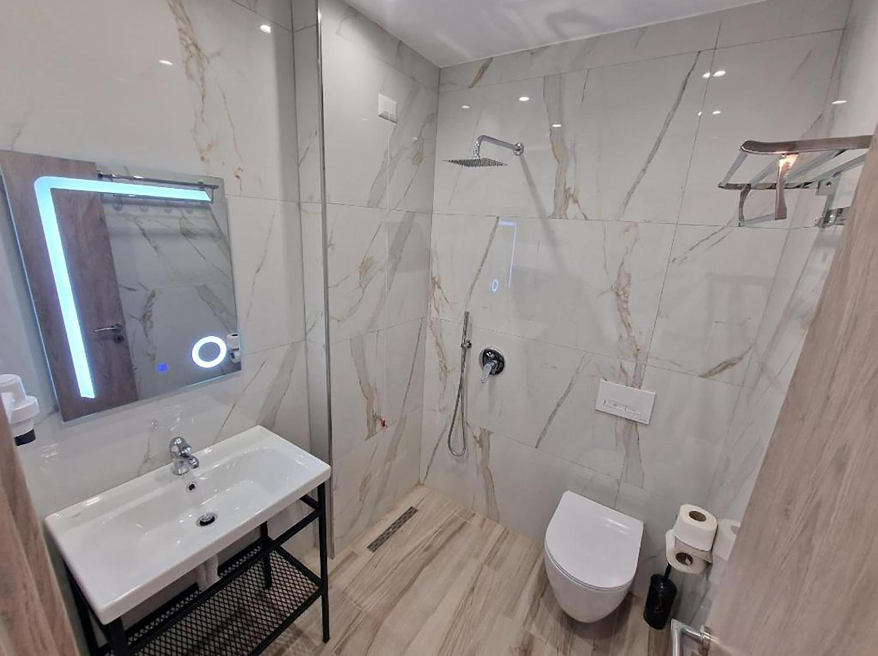 Joanna Suites