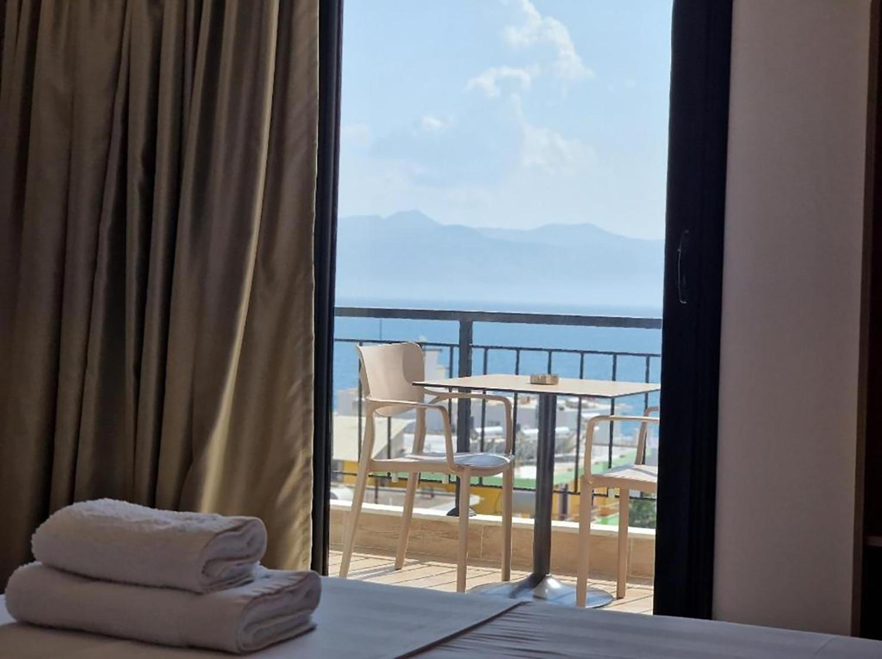 Joanna Suites