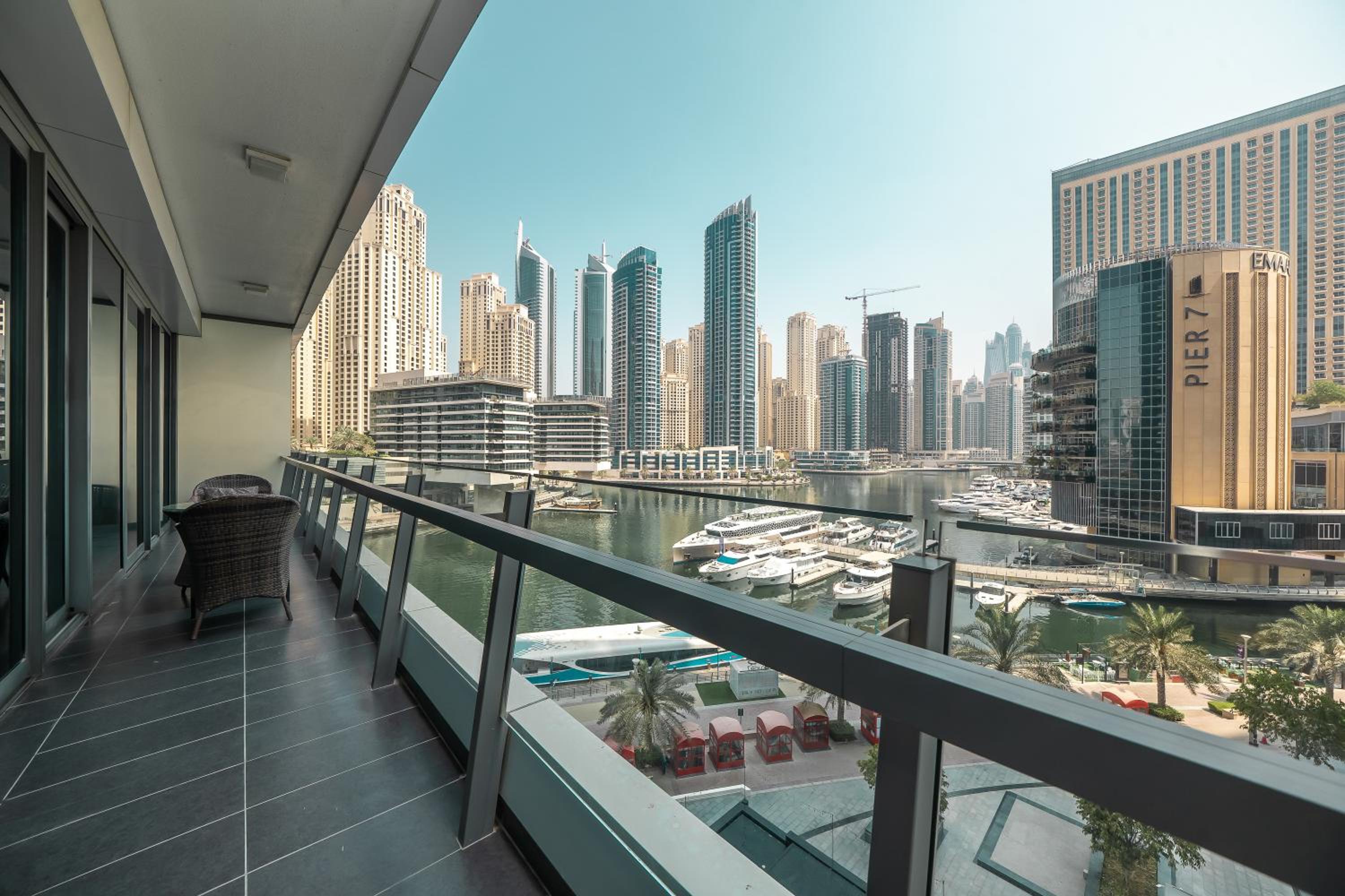 Luton Vacation Homes -Silverene Tower Full marina view ,Dubai Marina A50AB7