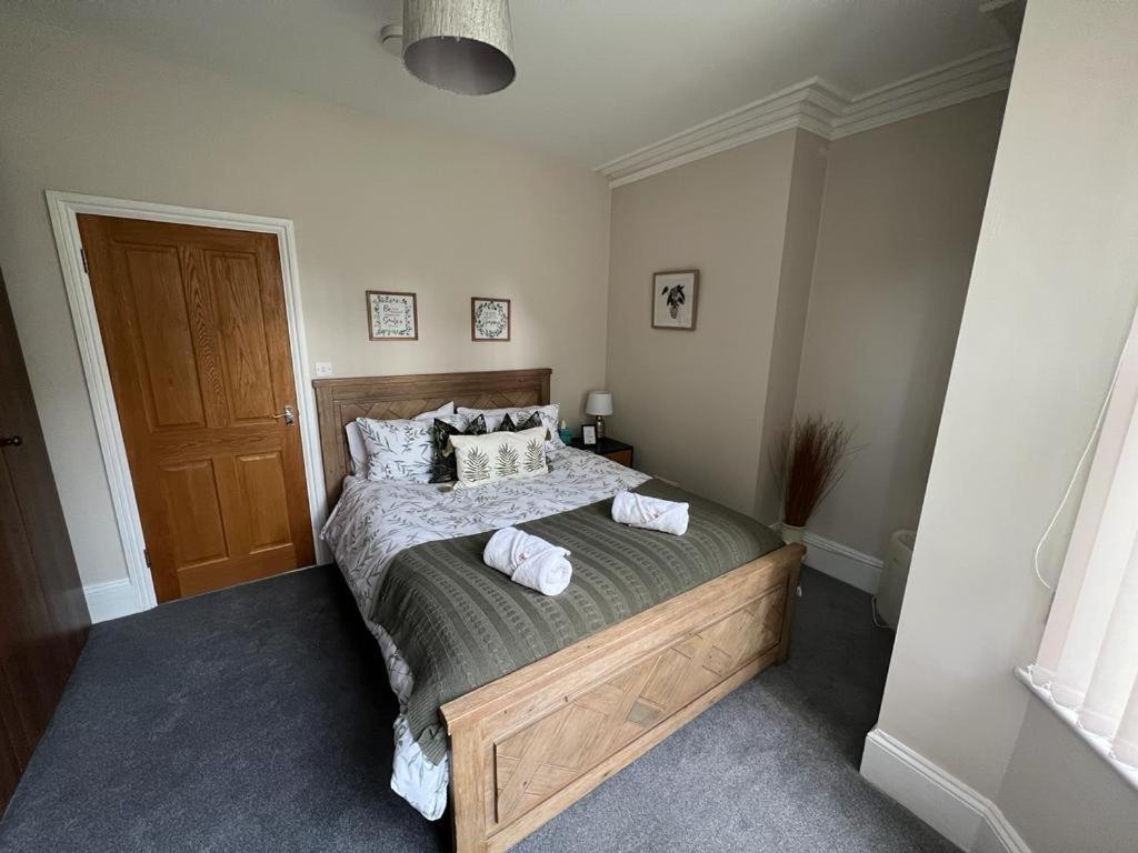 Basingstoke Vacations - The Ingleside Apartment - Property Image 3