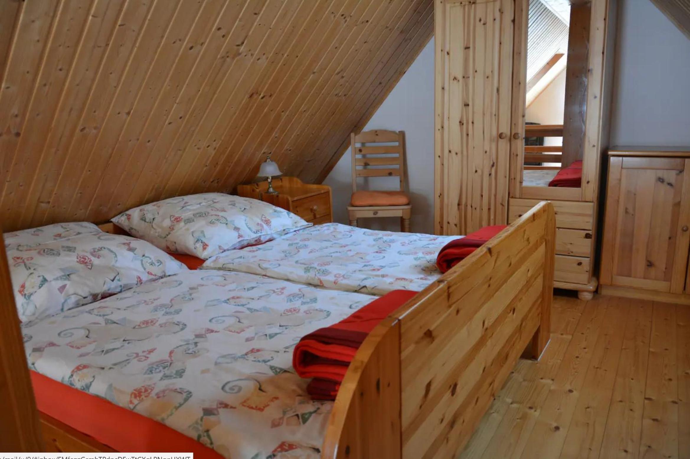 Ruhiges, sehr schönes Haus/Grundstück in Elbnähe.