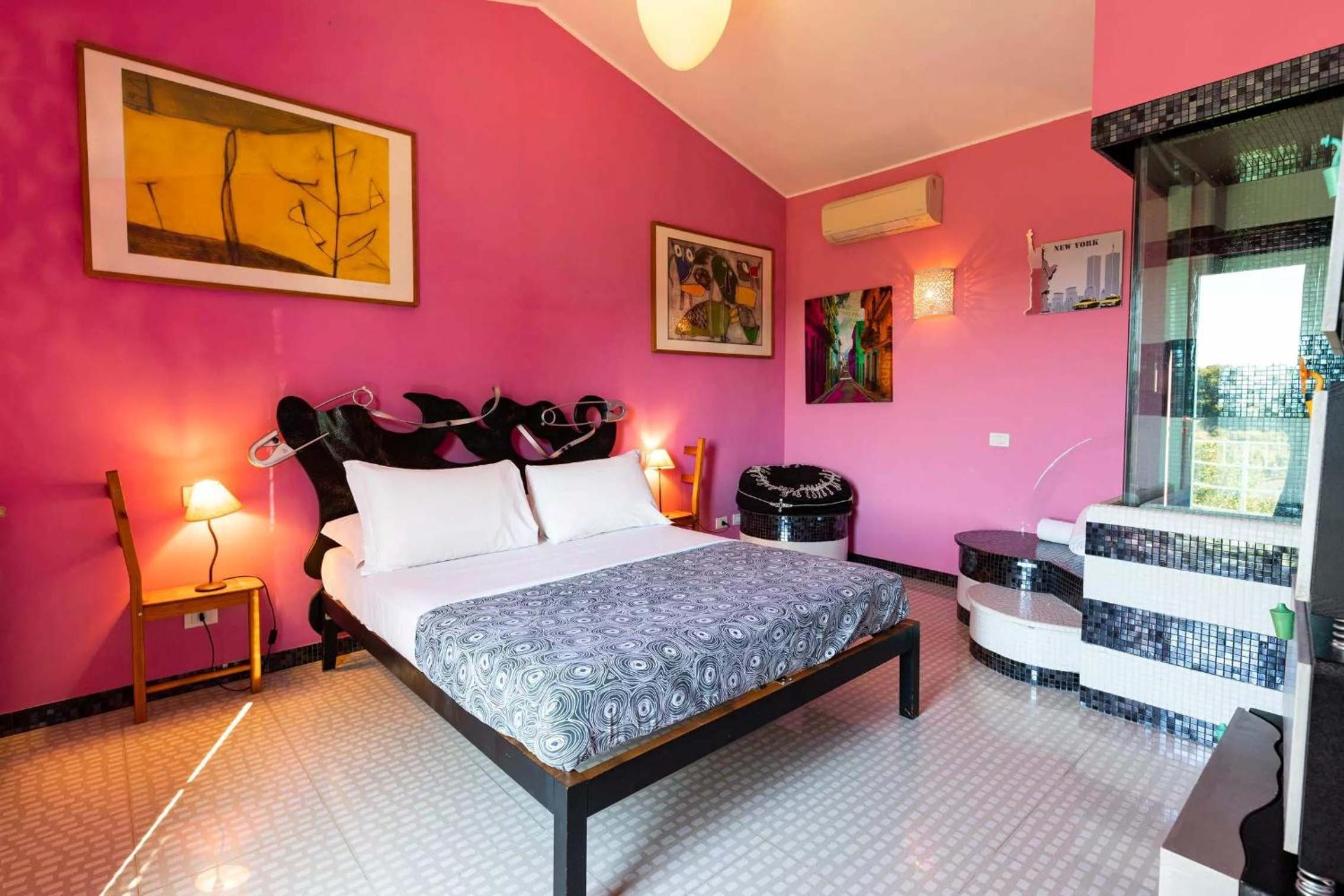 hotel room