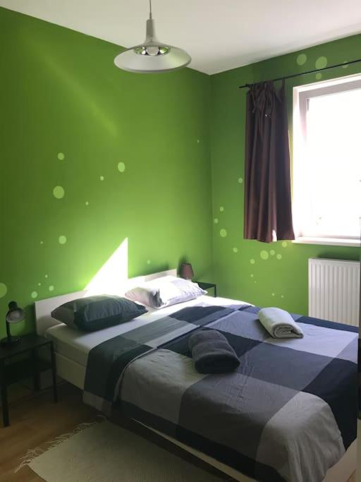 Practical two bedroom APT near Corvin