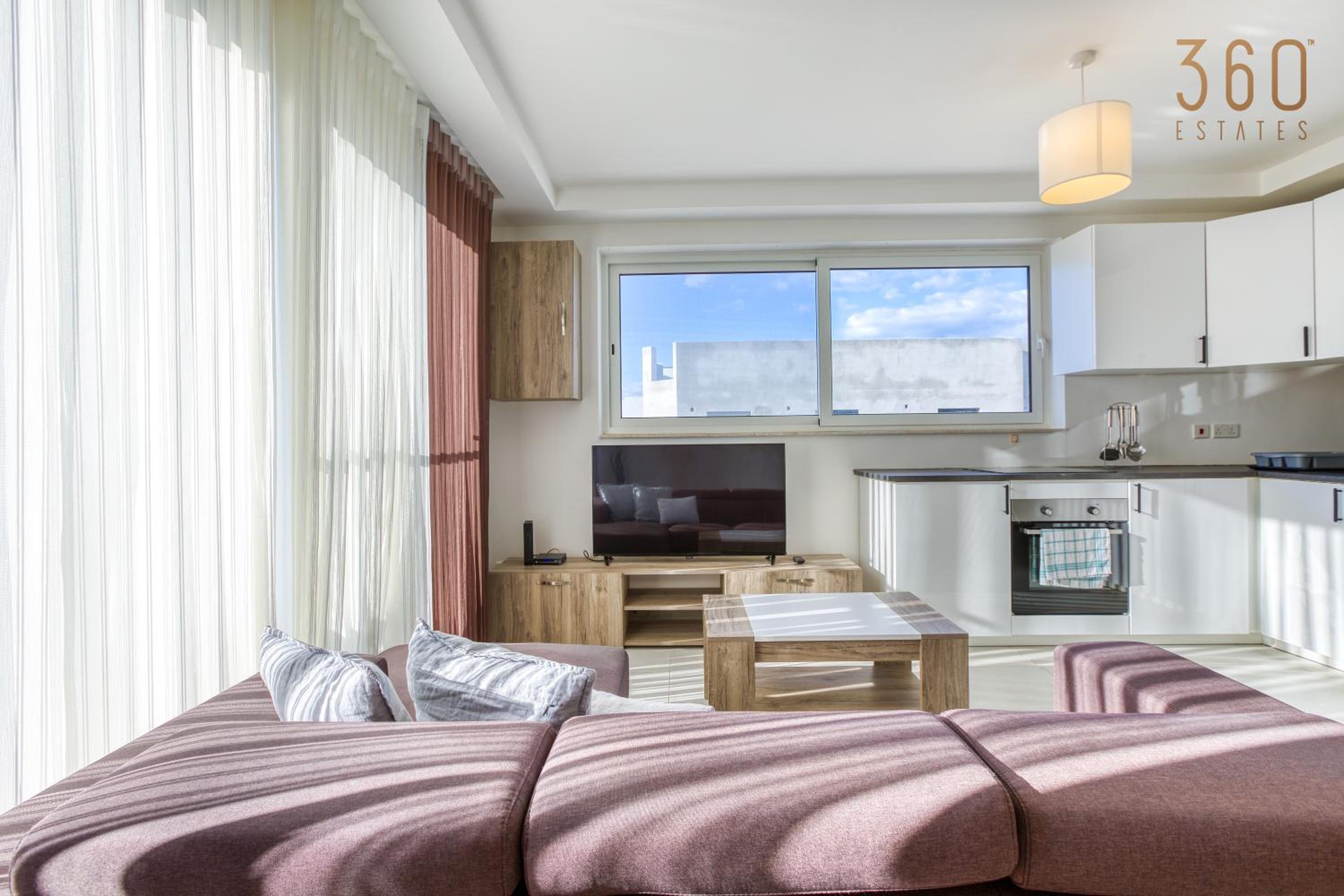 Sunny 2BR Penthouse with Spacious Rooftop Terrace by 360 Estates view 2