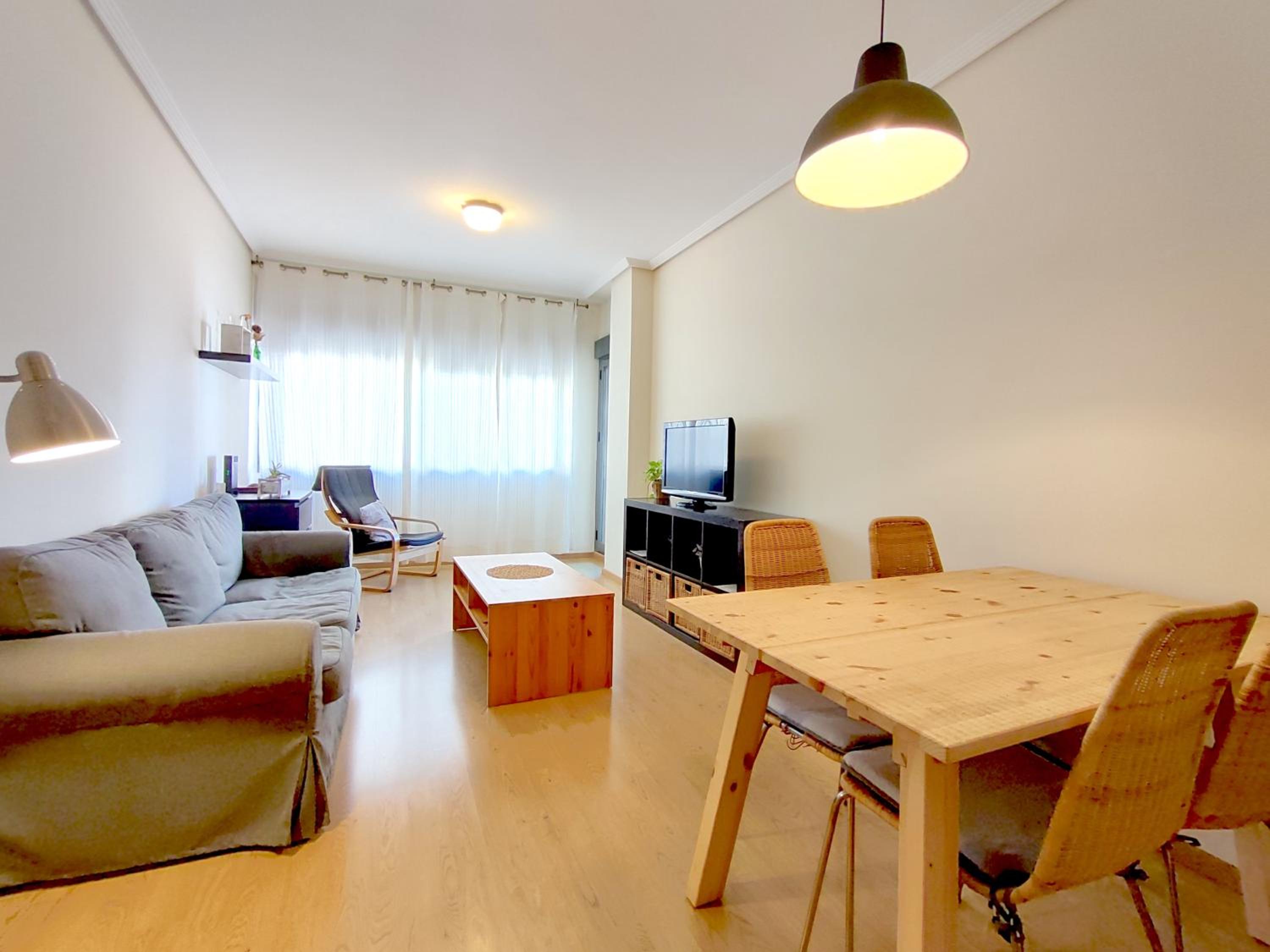 CT28 Relax by the beach (free parking and pool)