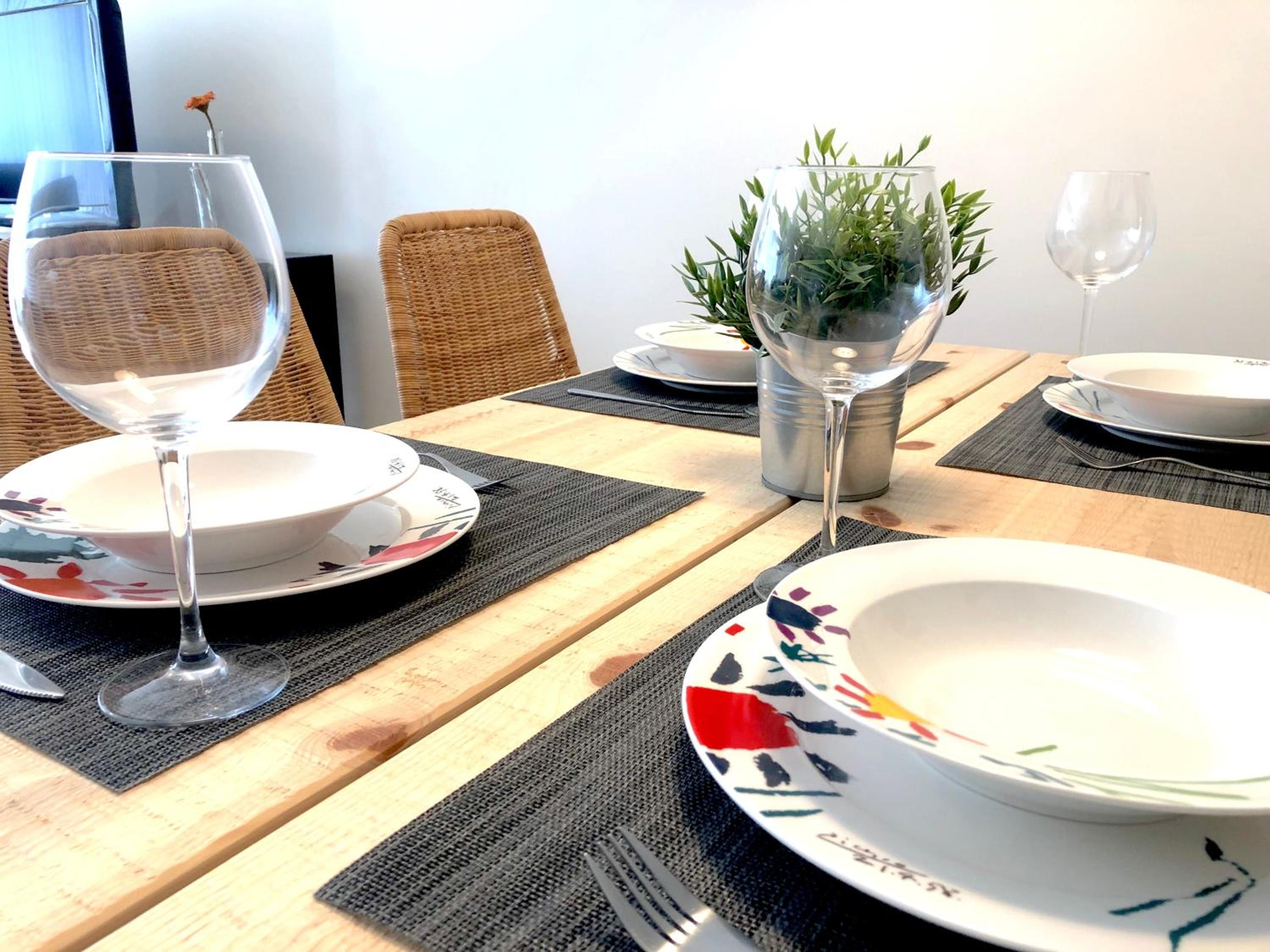 CT28 Relax by the beach (free parking and pool)