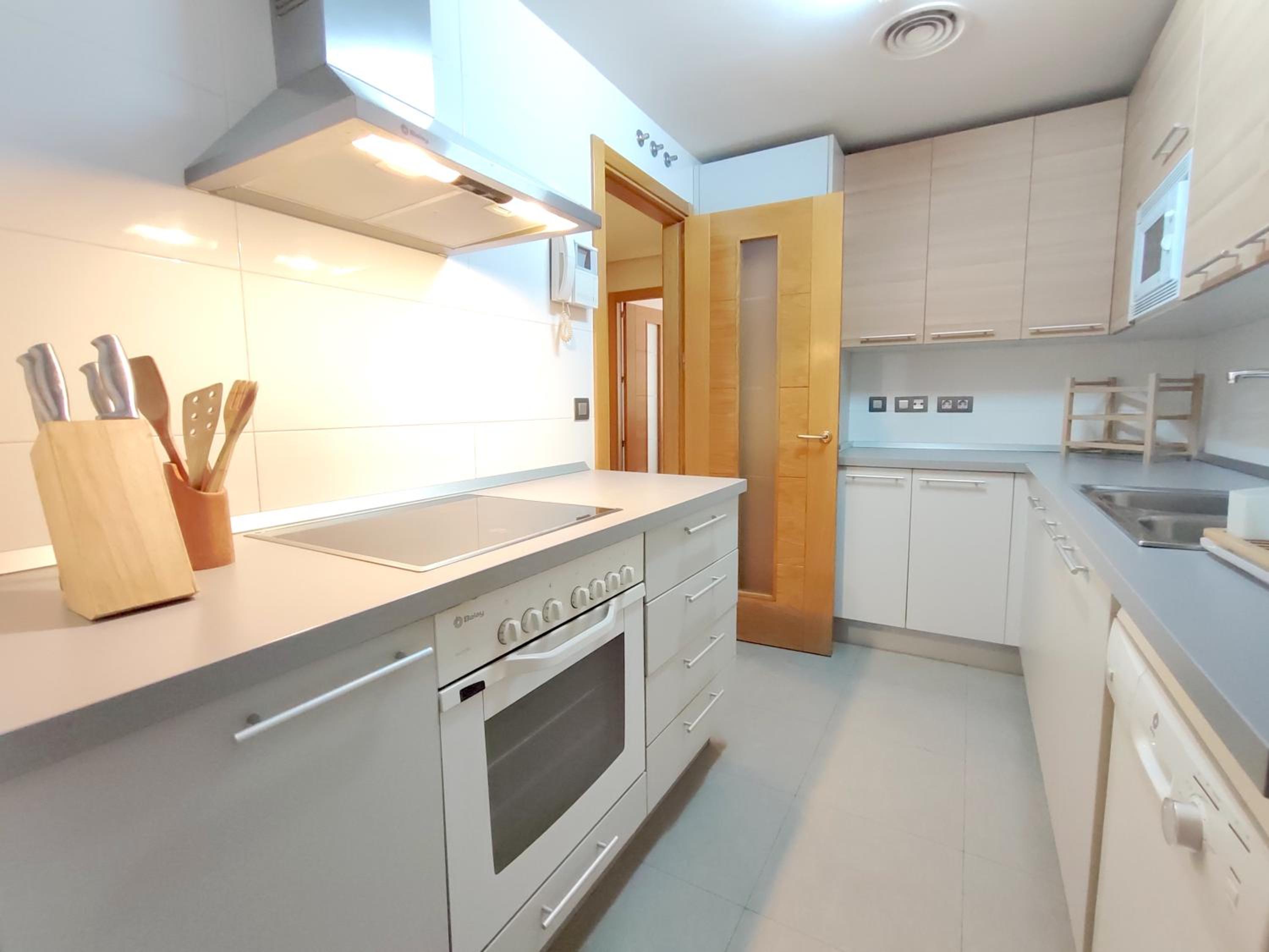 CT28 Relax by the beach (free parking and pool)