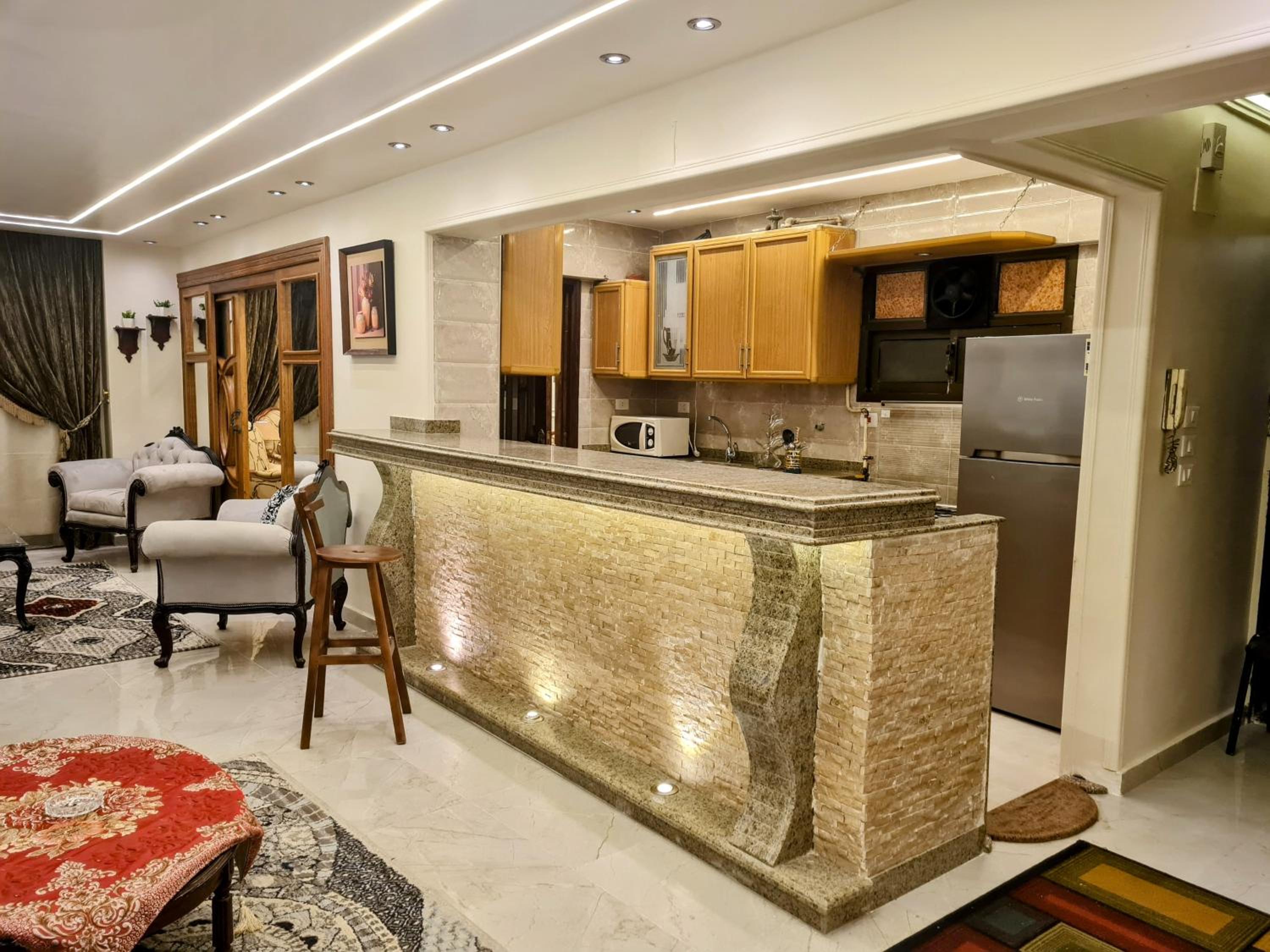 RD Served Apartment 3-Bedroom Dokki - Ideal Location Downtown Cairo