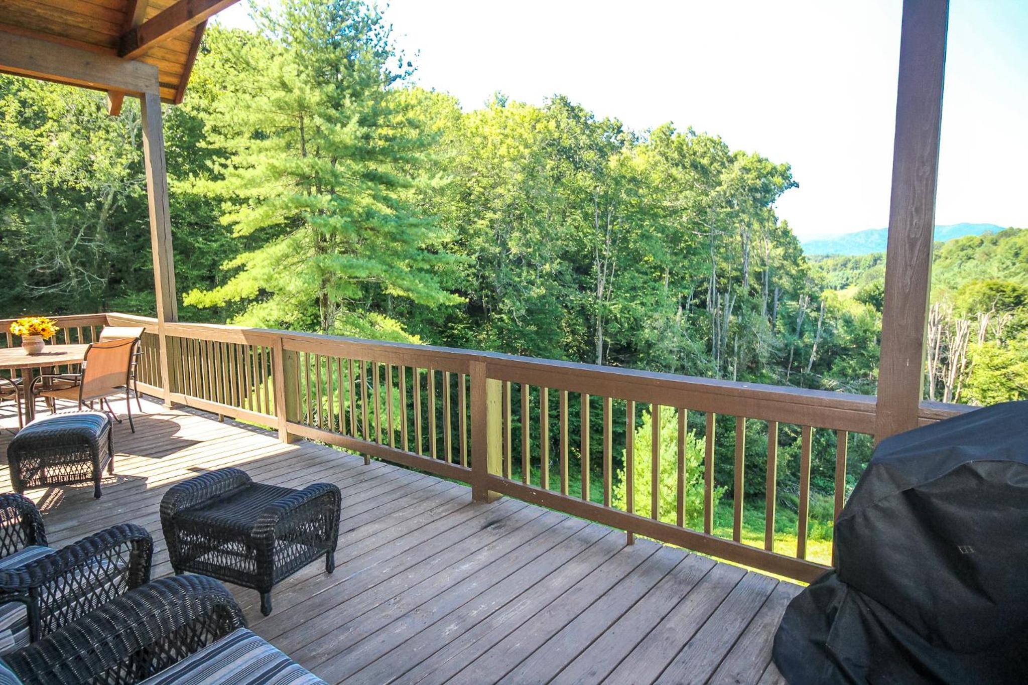Dream Mountain Lodge