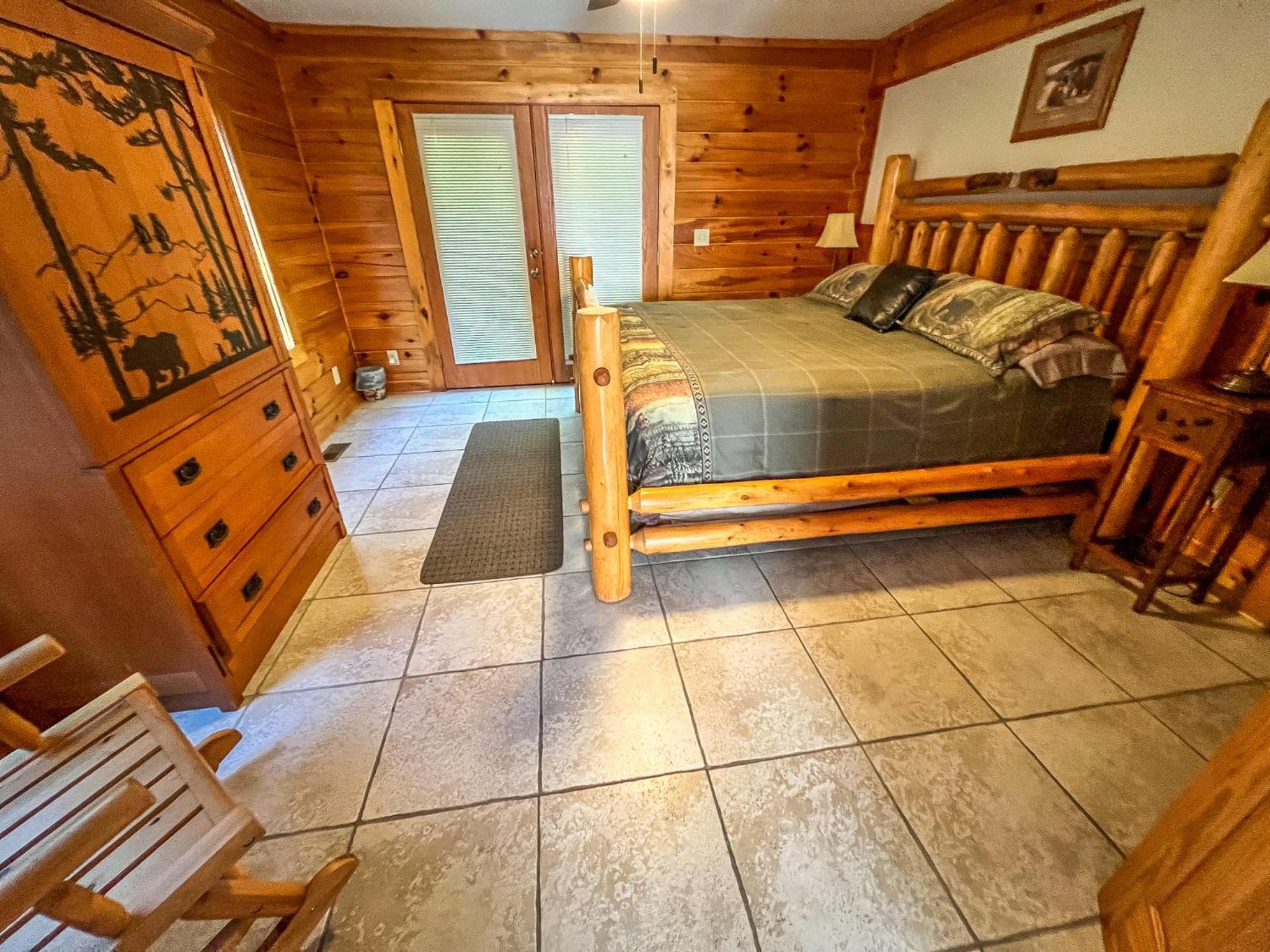 Dream Mountain Lodge