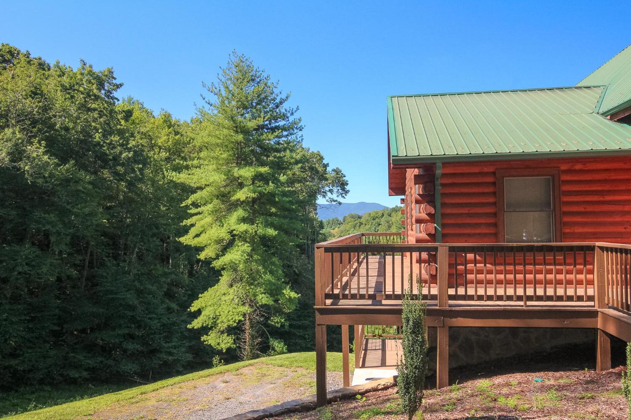 Dream Mountain Lodge