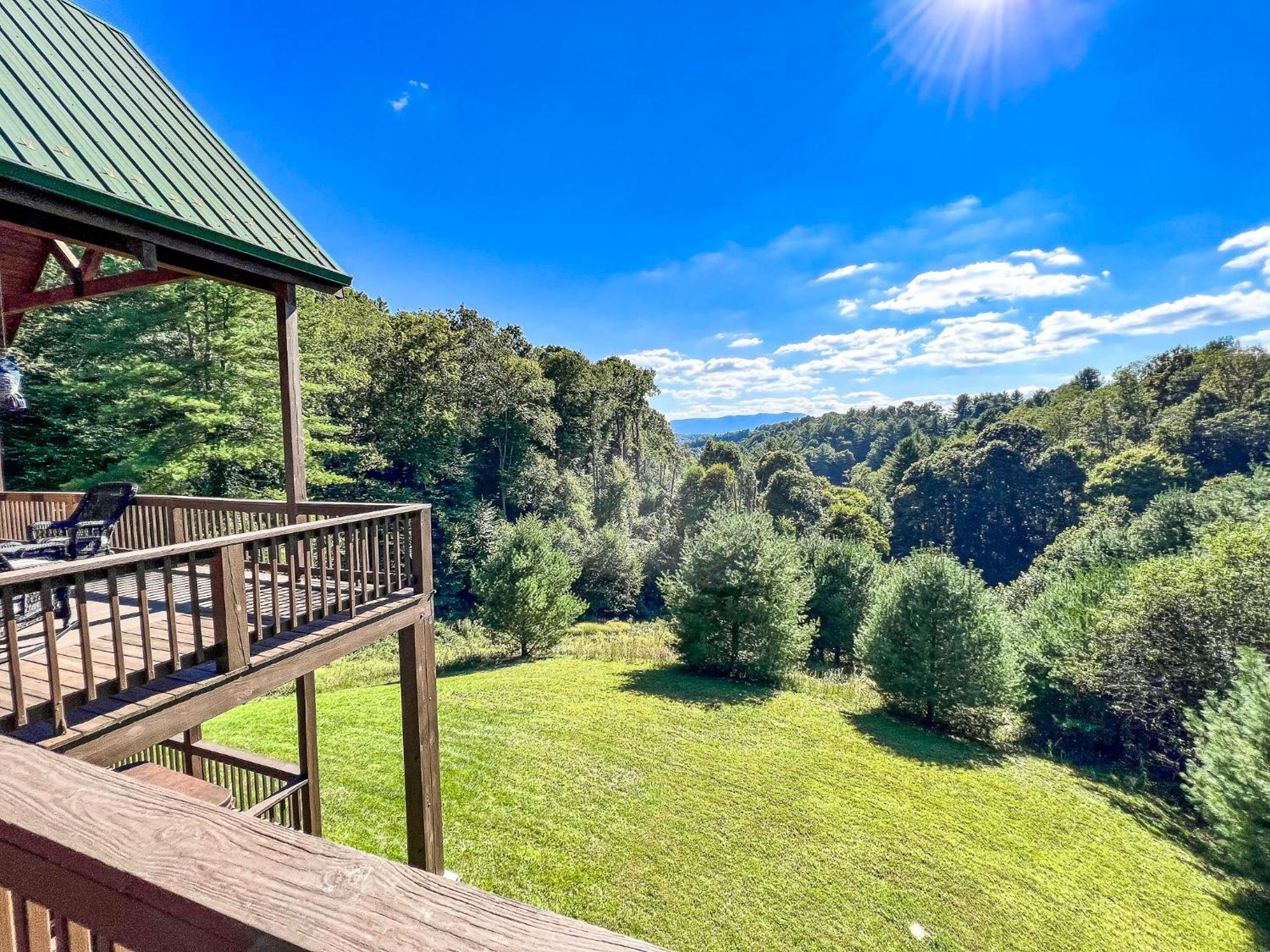 Dream Mountain Lodge