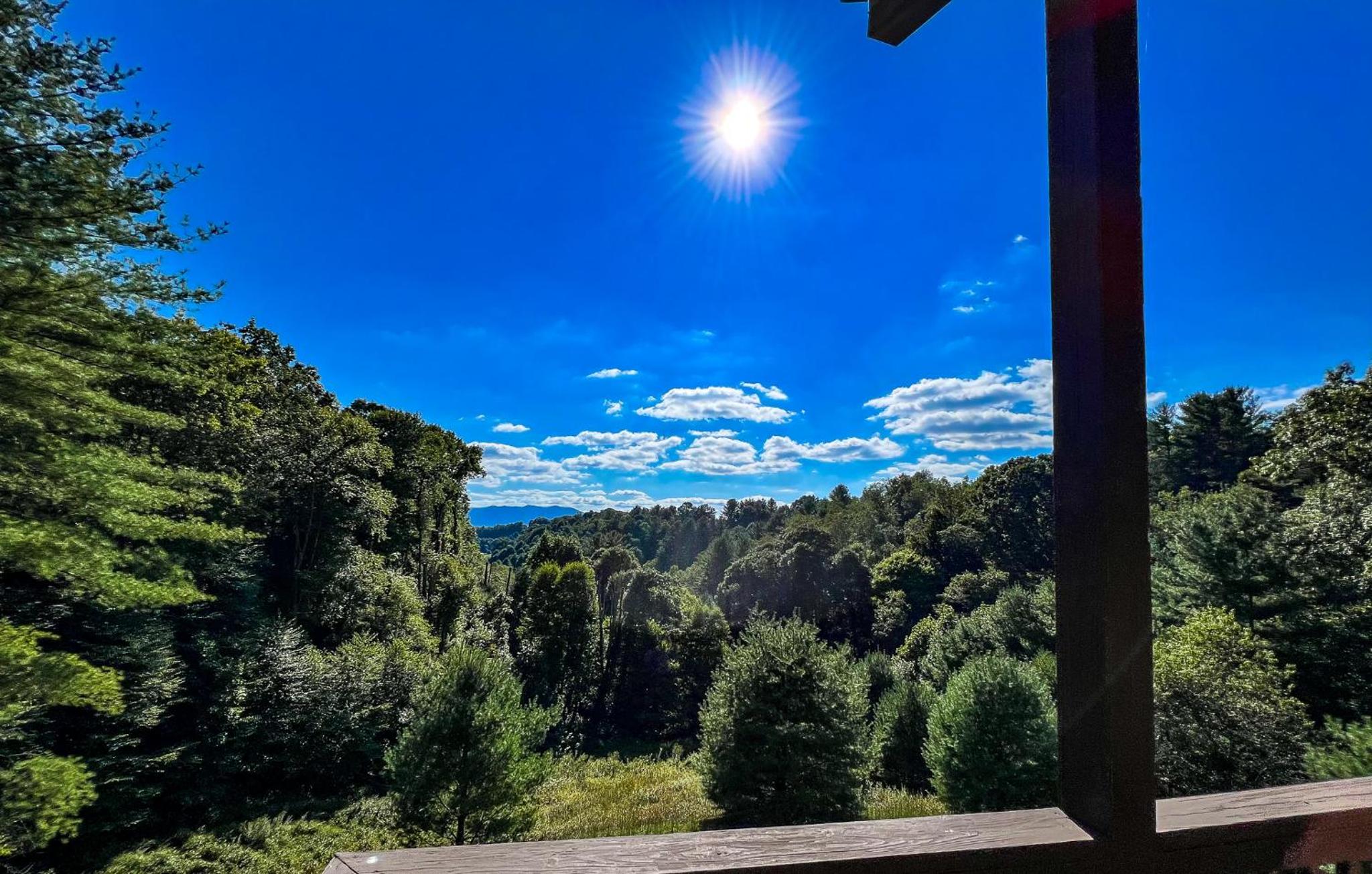 Dream Mountain Lodge