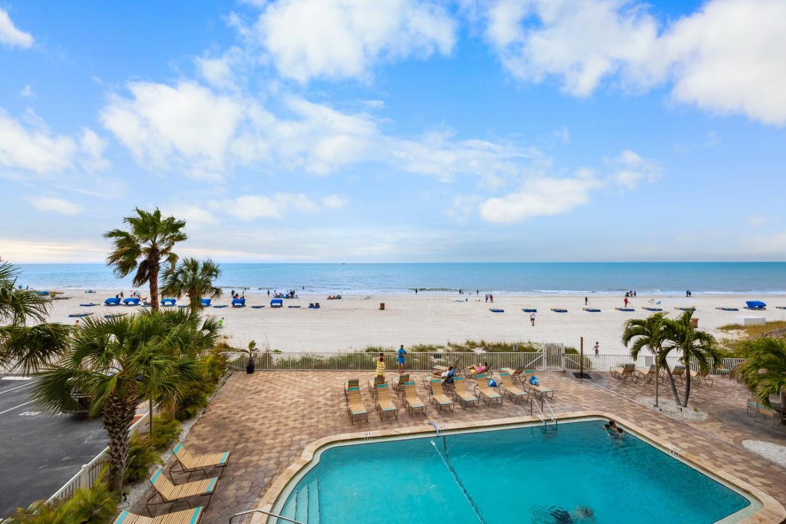 Direct Beachfront Balcony - Sandy Shores #201