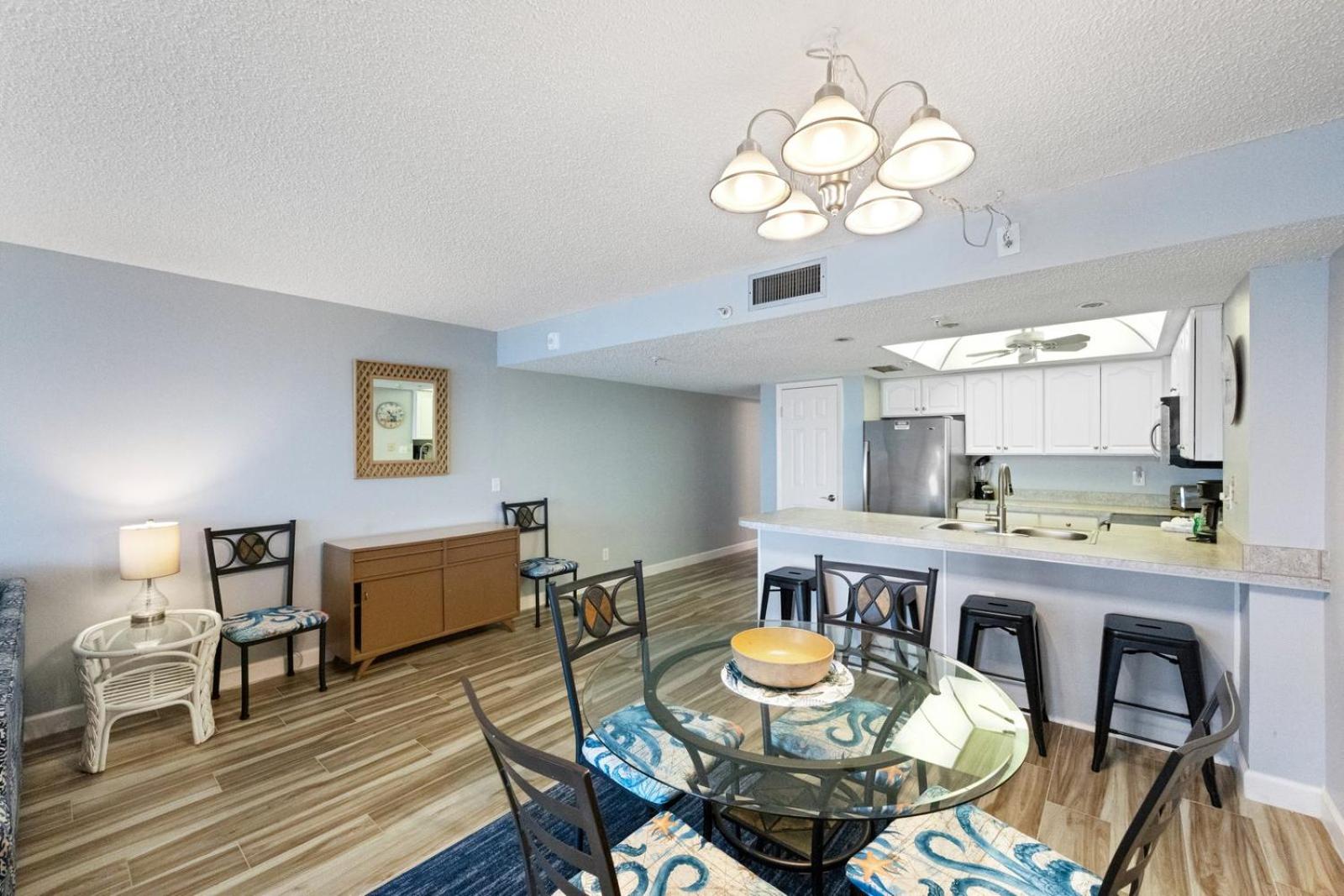 Direct Beachfront Balcony - Sandy Shores #201