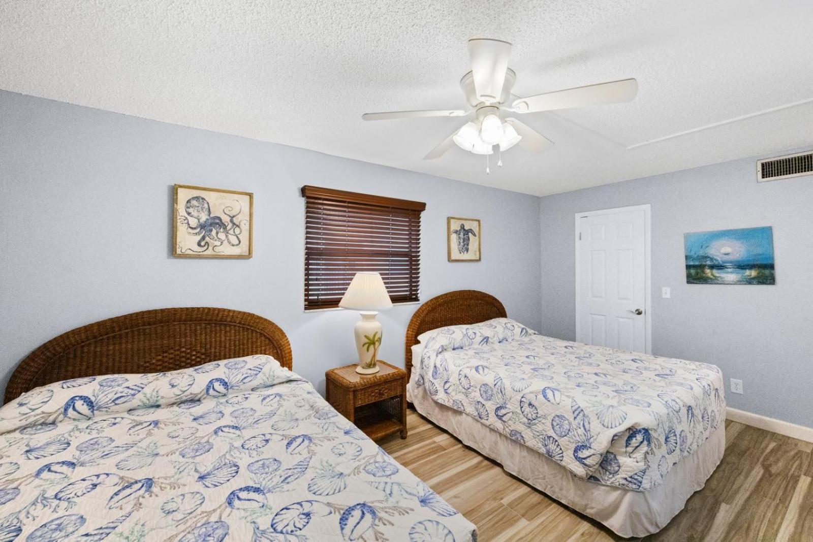 Direct Beachfront Balcony - Sandy Shores #201