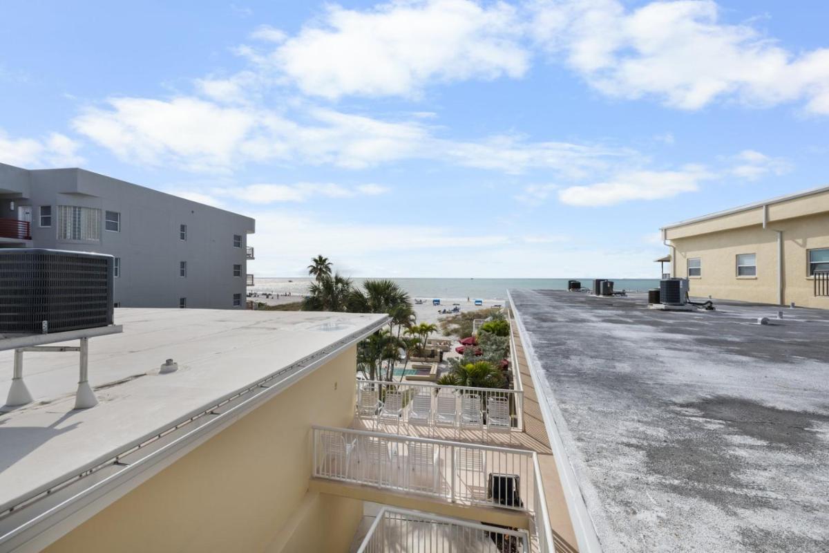 332 Surf Song Resort