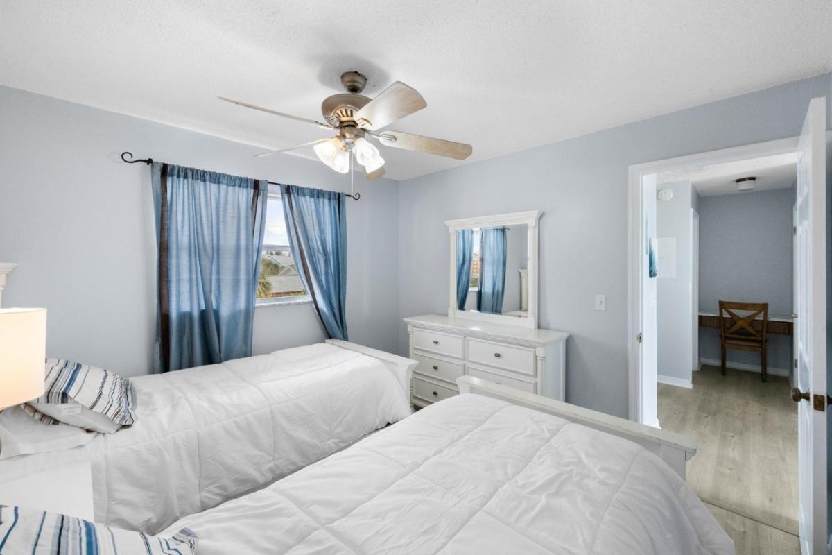 332 Surf Song Resort