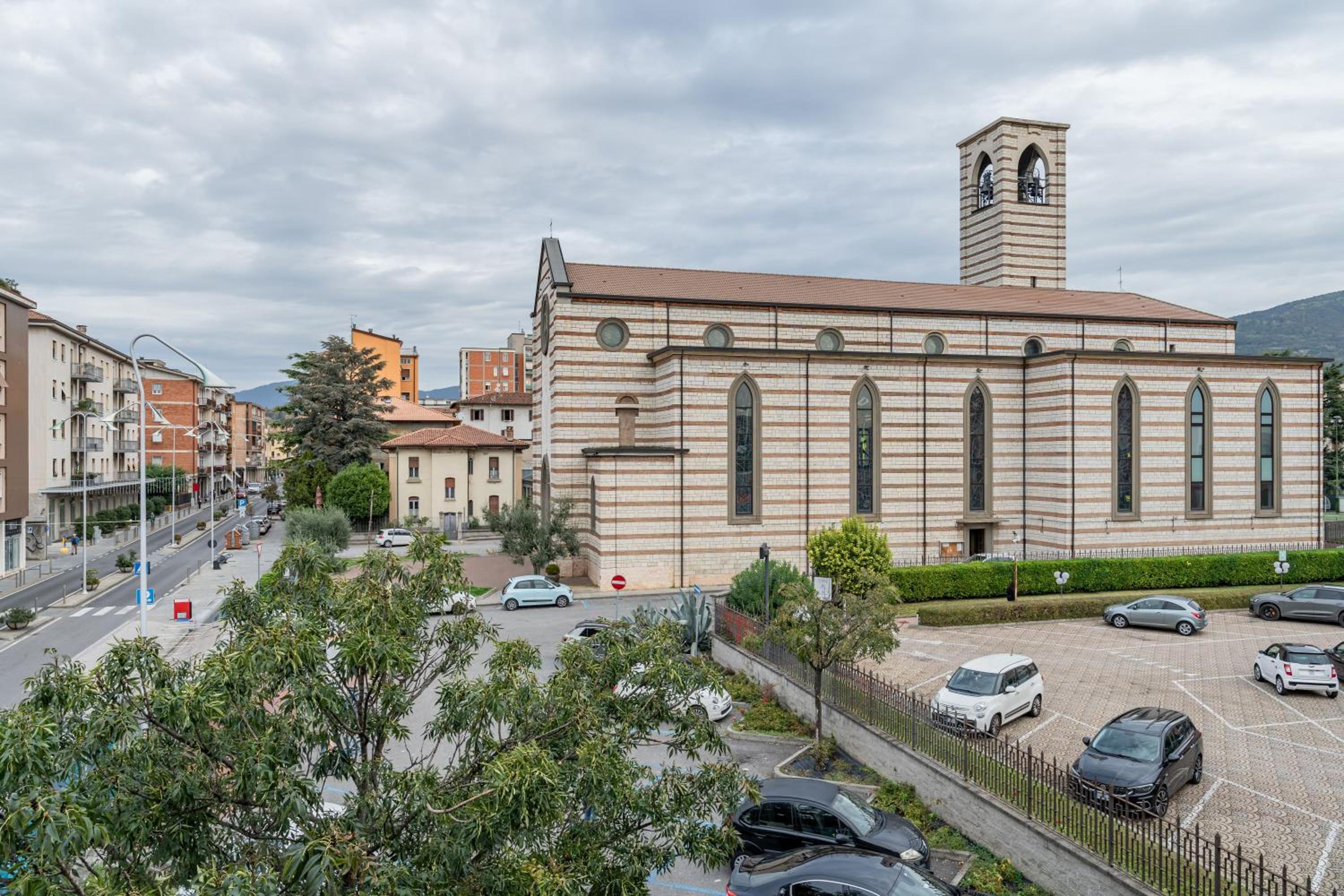 HOST4U - Appartamento VIA CREMONA a Brescia view 2