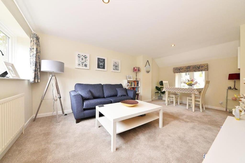 Quaint Victorian Coach House in village location view 3