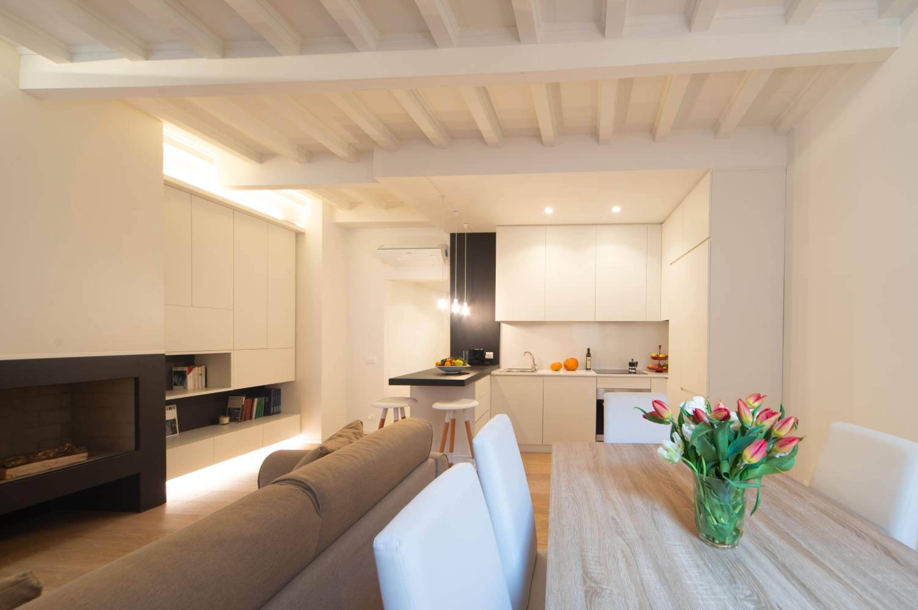 Banchi Nuovi, modern and cozy apartment