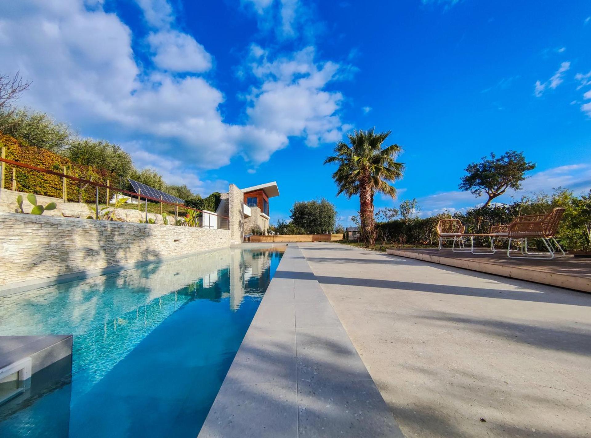 Luxury Apartment with Private Pool by Host Hero view 3