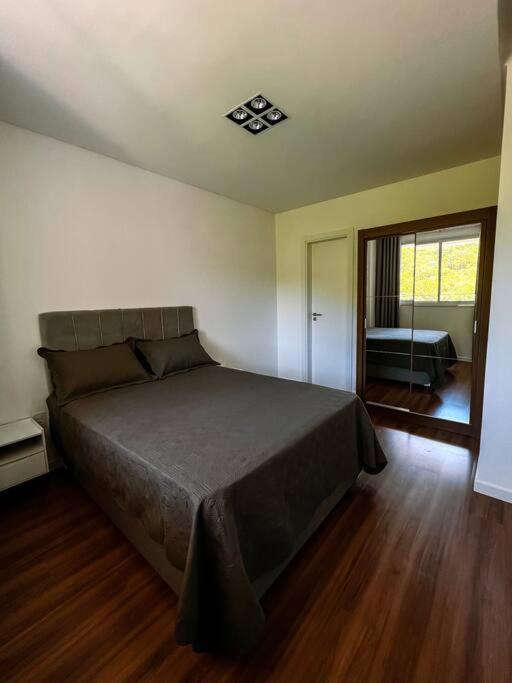 Apartamento em itapema com maravilhosa vista mar