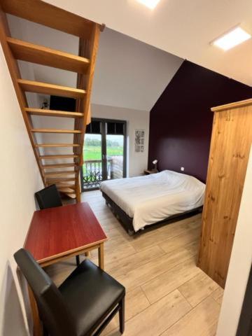 Auberge des Blancs Cailloux view 5