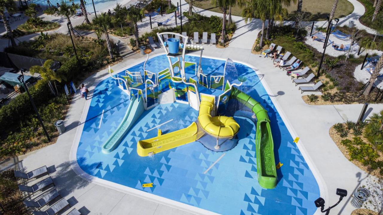 Orlando Vacation Home With Heated Pool and Jacuzzi view 3