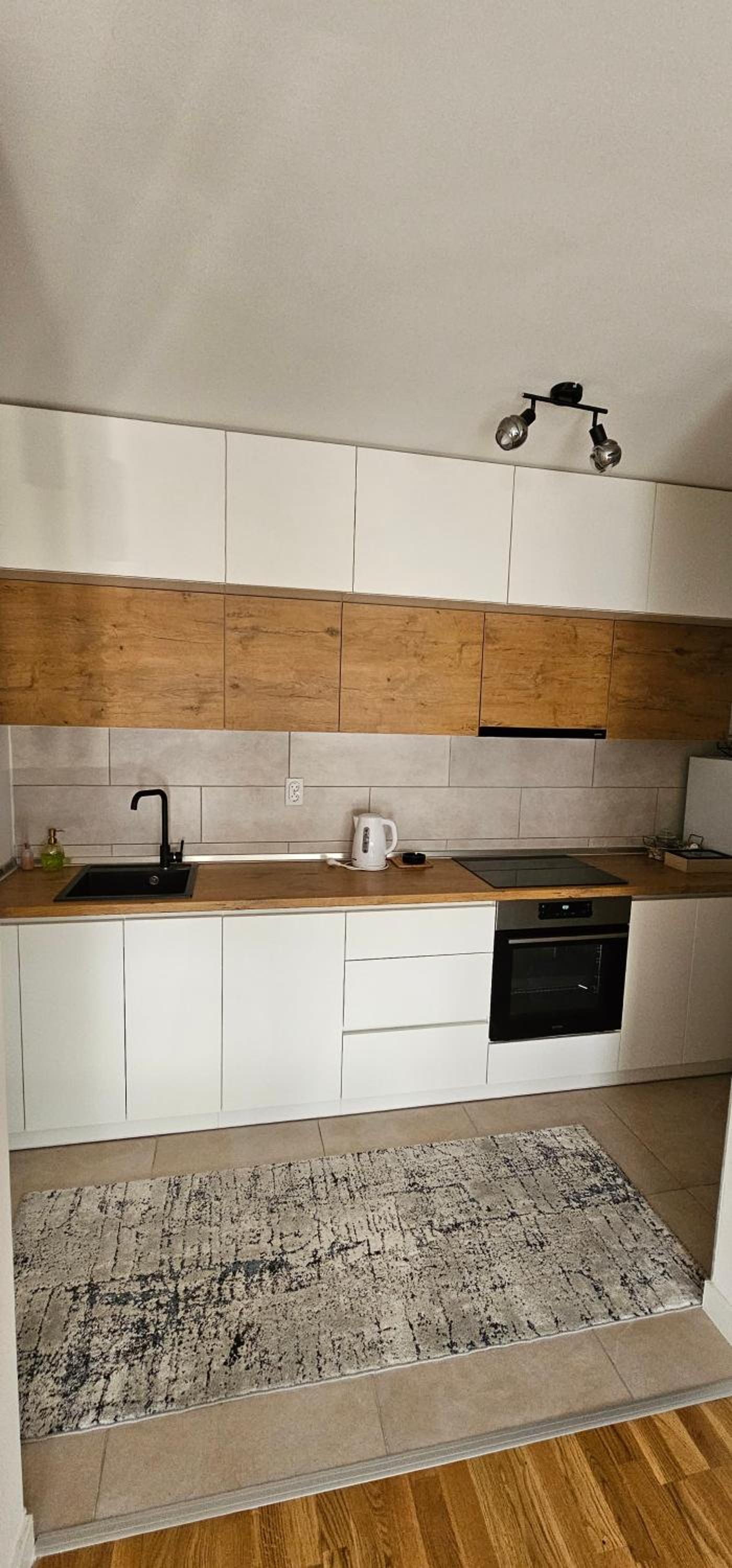 Stan na dan-Apartman Mia