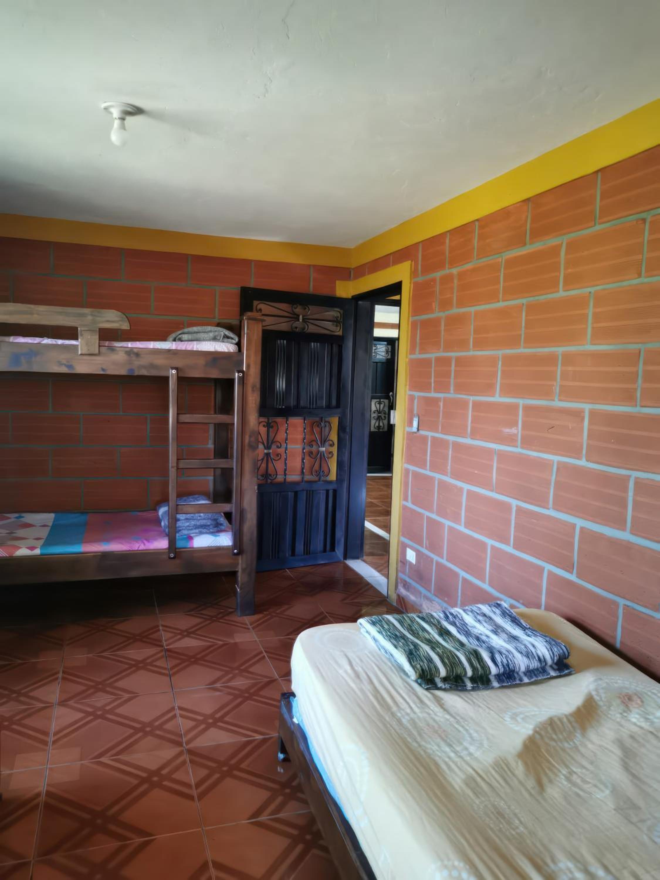 Casa para 12 personas Acceso a la represa y Barbacoa