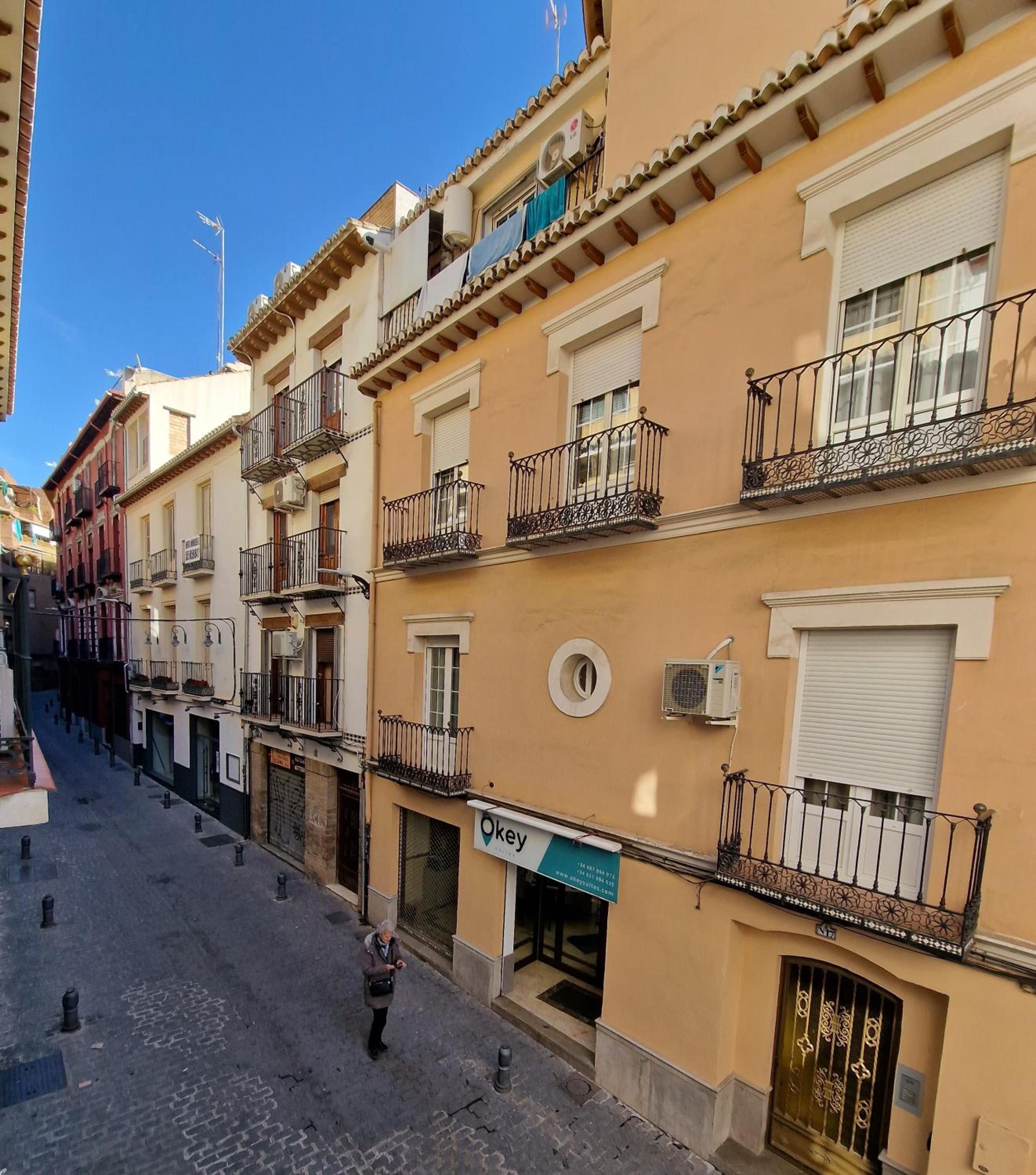 Frailes Apartments