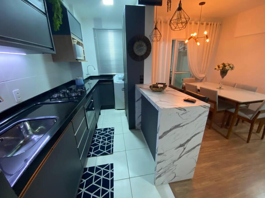Apartamento encantador com vista para o mar